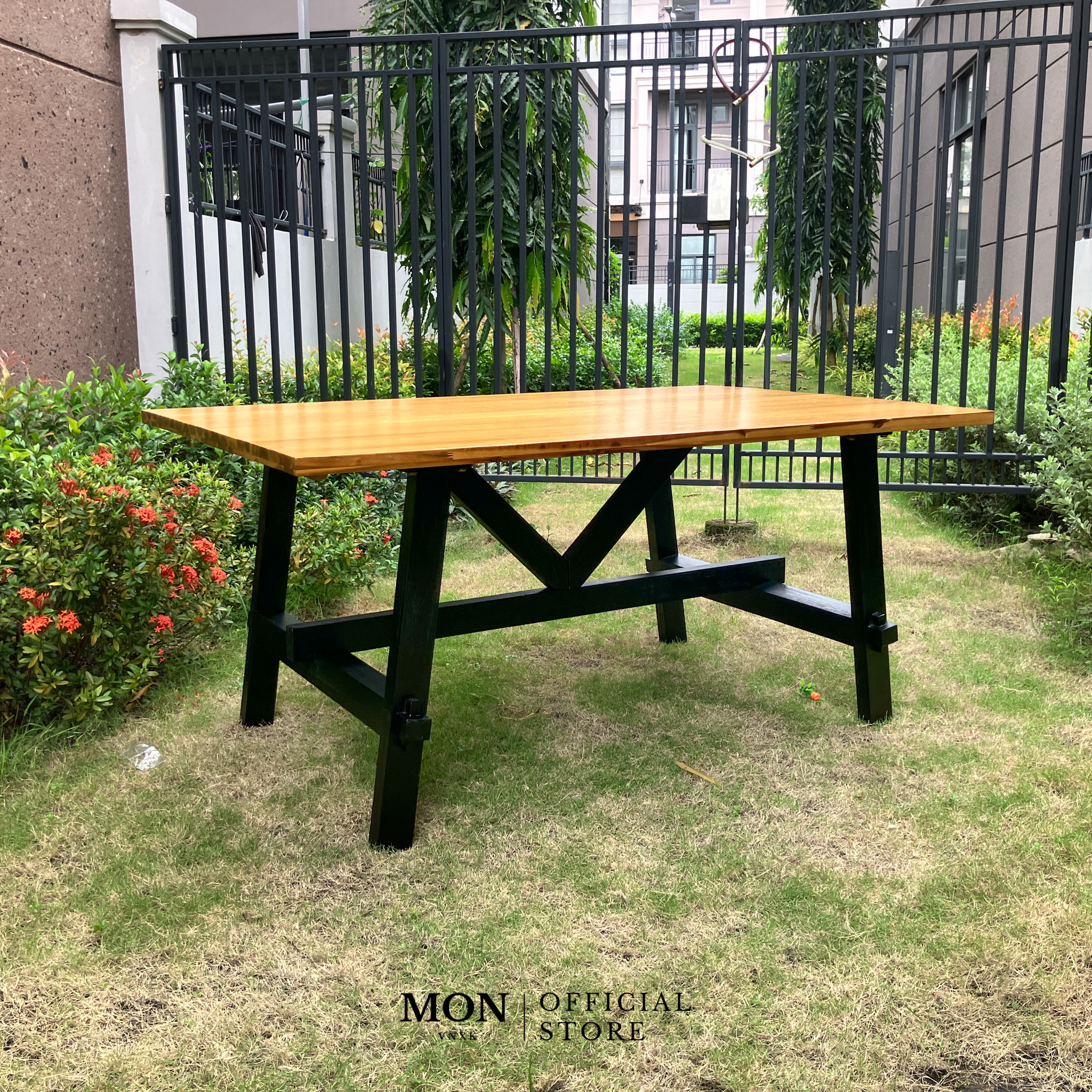 BÀN ĂN IKEA SKOGSTA Table, acacia/black