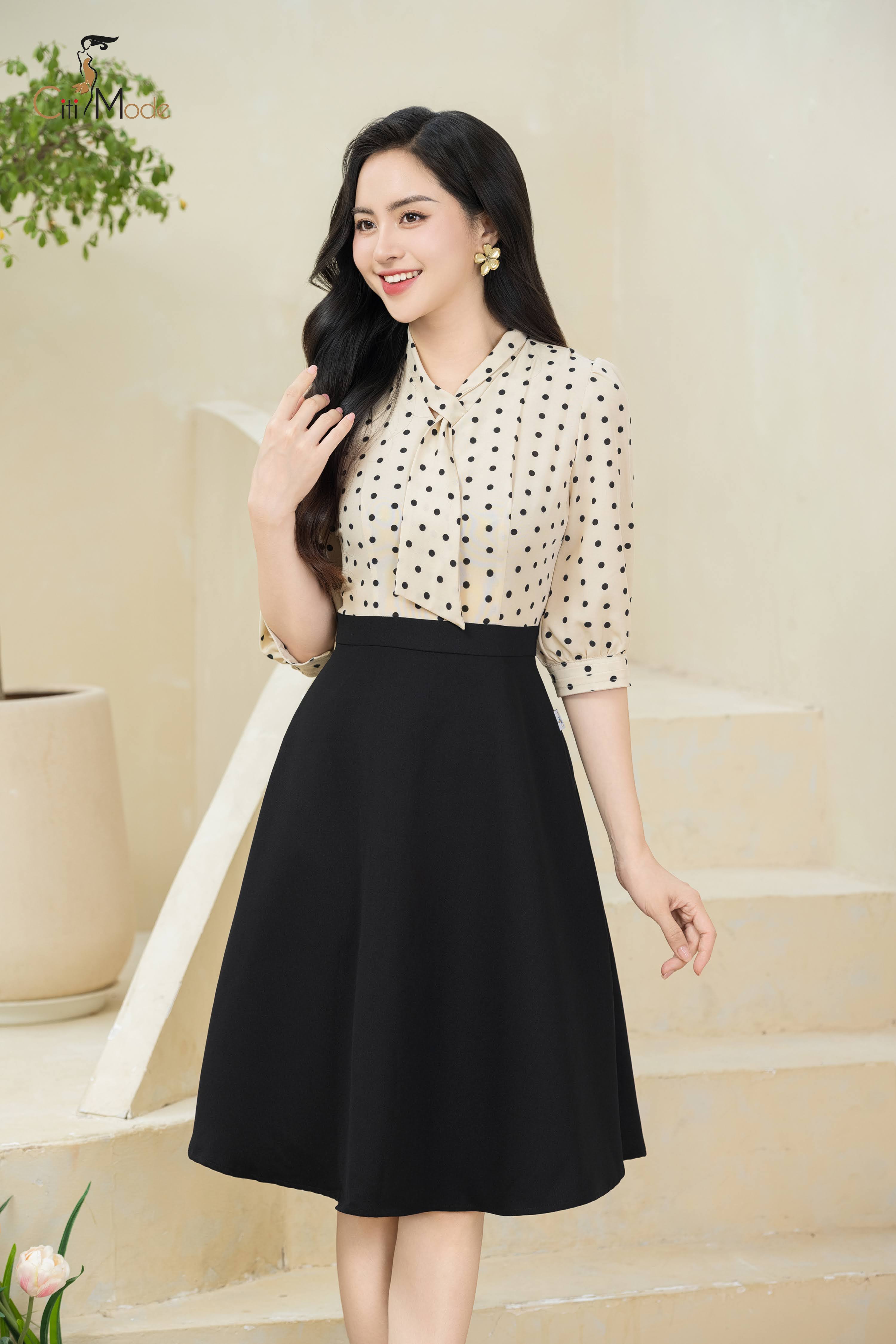 Đầm xoè chấm bi phối chân váy đen_thumbnail_0