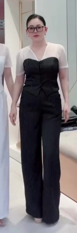 Set bộ đồ áo cổ V phối sọc phong cách_thumbnail_13