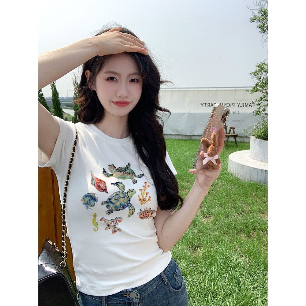 Áo thun baby tee mùa hè form ôm xinh xắn ABD1088 Miucho tay ngắn Cổ tròn hotrend in graphic_thumbnail_6