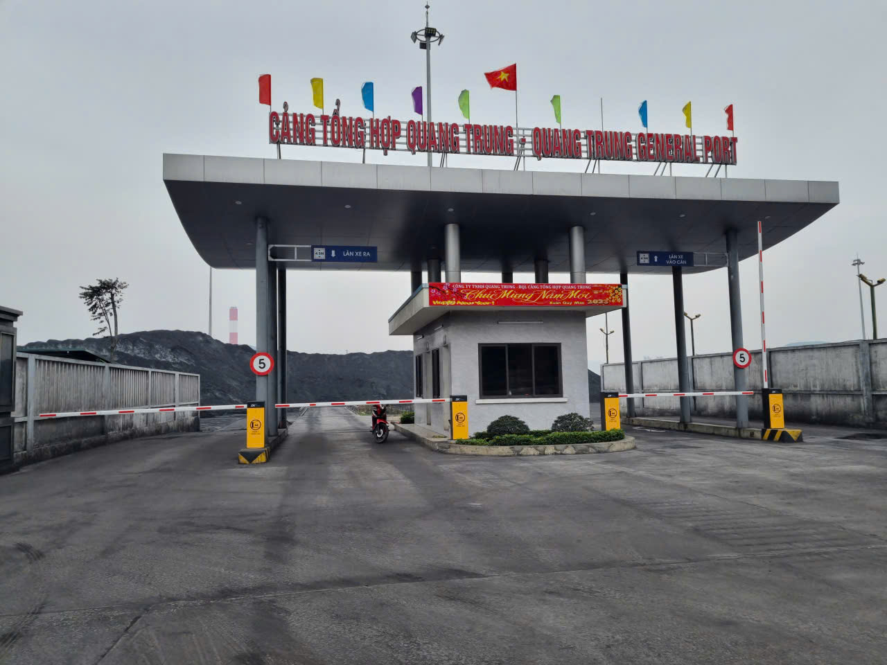 Dịch vụ cân hàng, Kho/ bãi