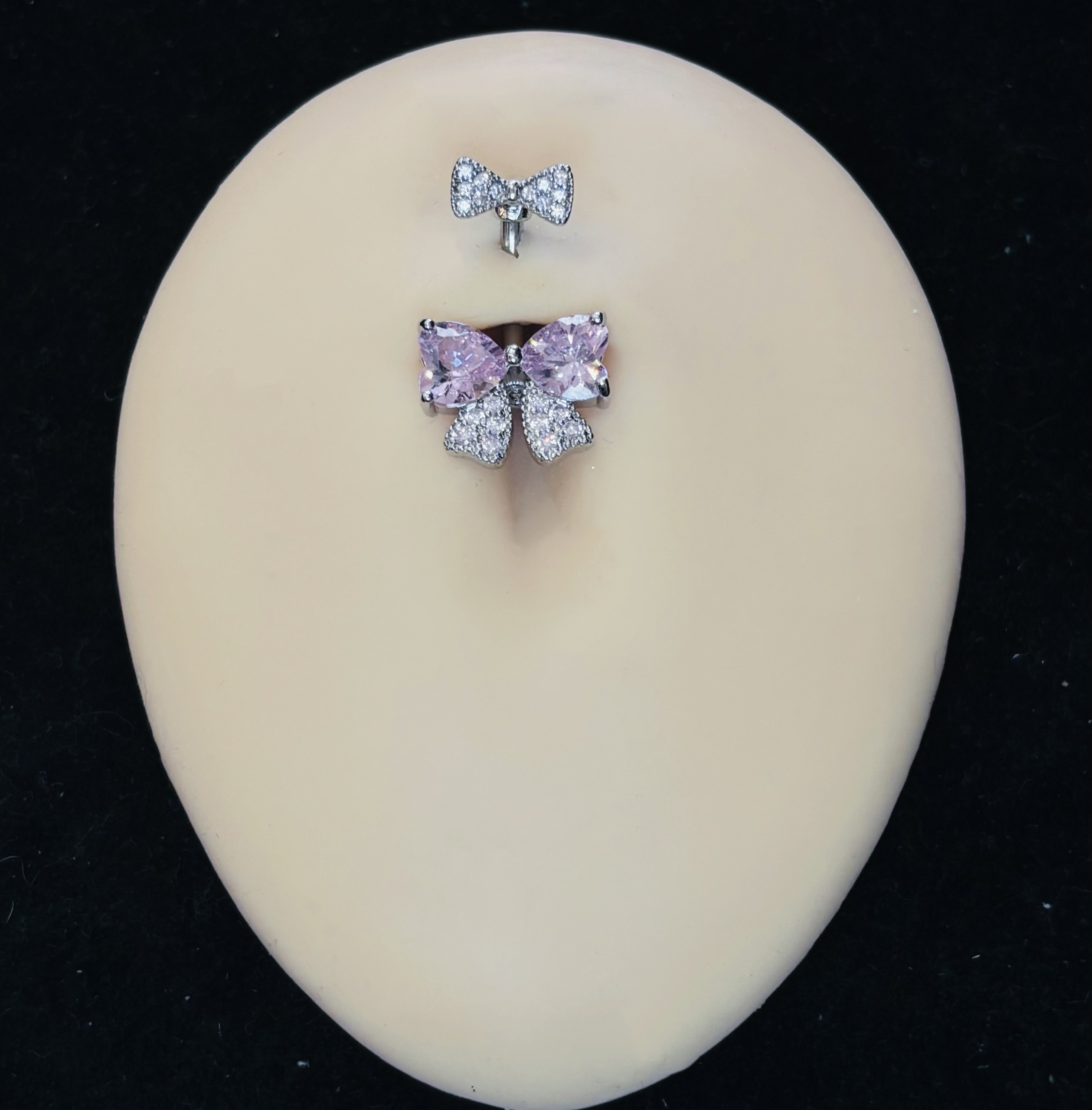 Rốn con bướm hồng đính nơ._thumbnail_2