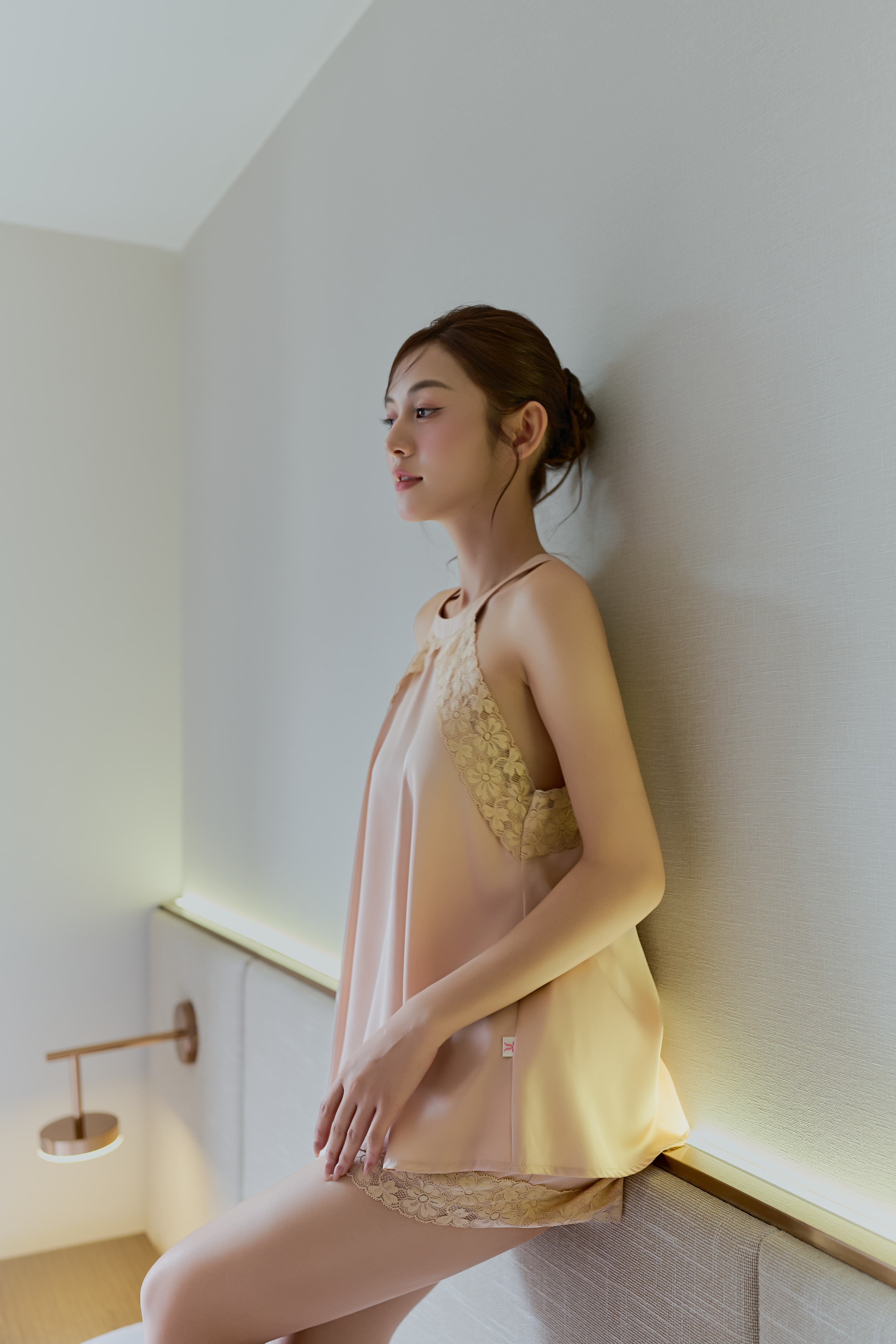 Bộ lụa áo yếm, quần cộc BN614_thumbnail_3