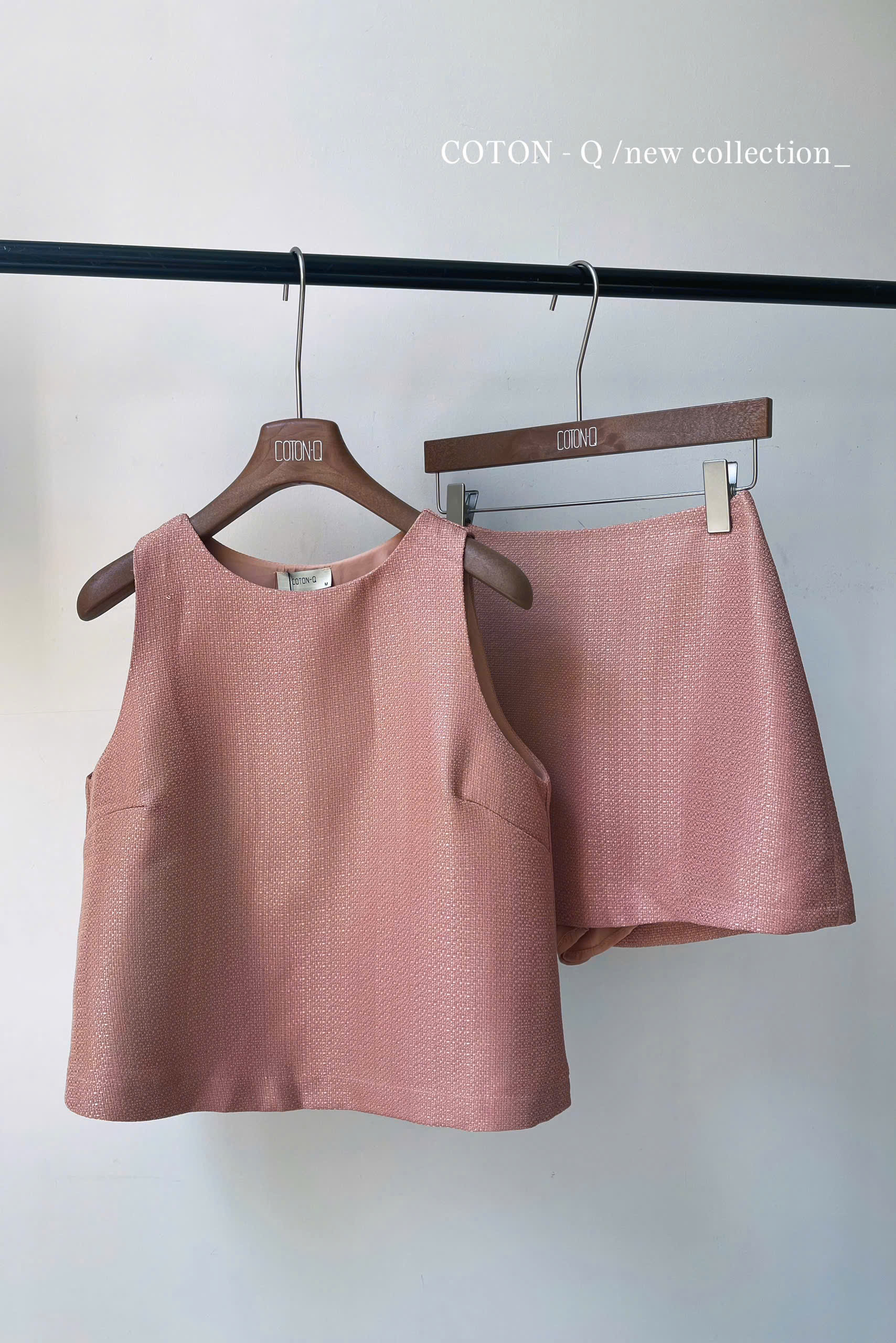 Set áo cổ tròn + chân váy_thumbnail_4