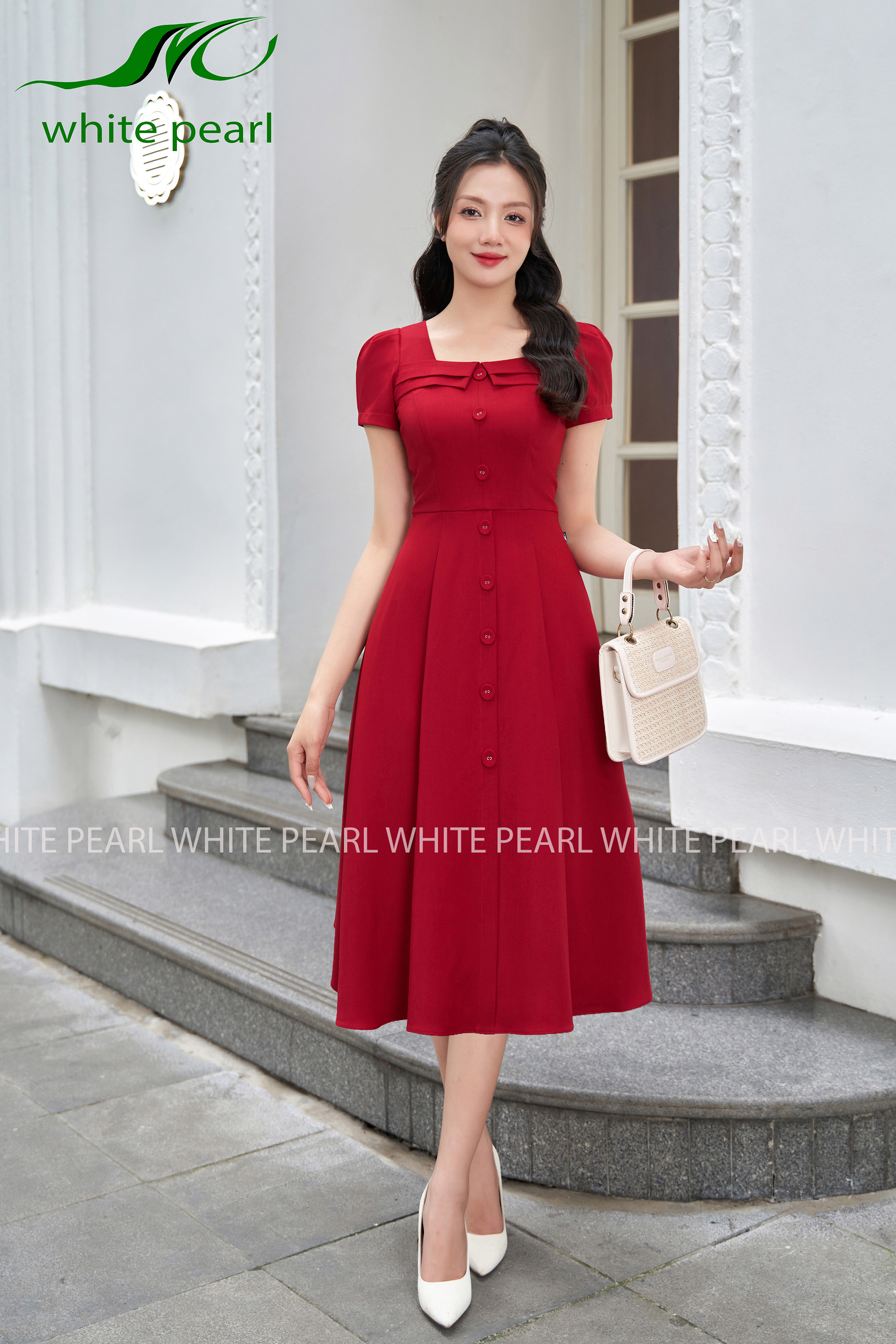 Mẫu đầm cổ vuông màu Đỏ thời trang công sở cao cấp White Pearl