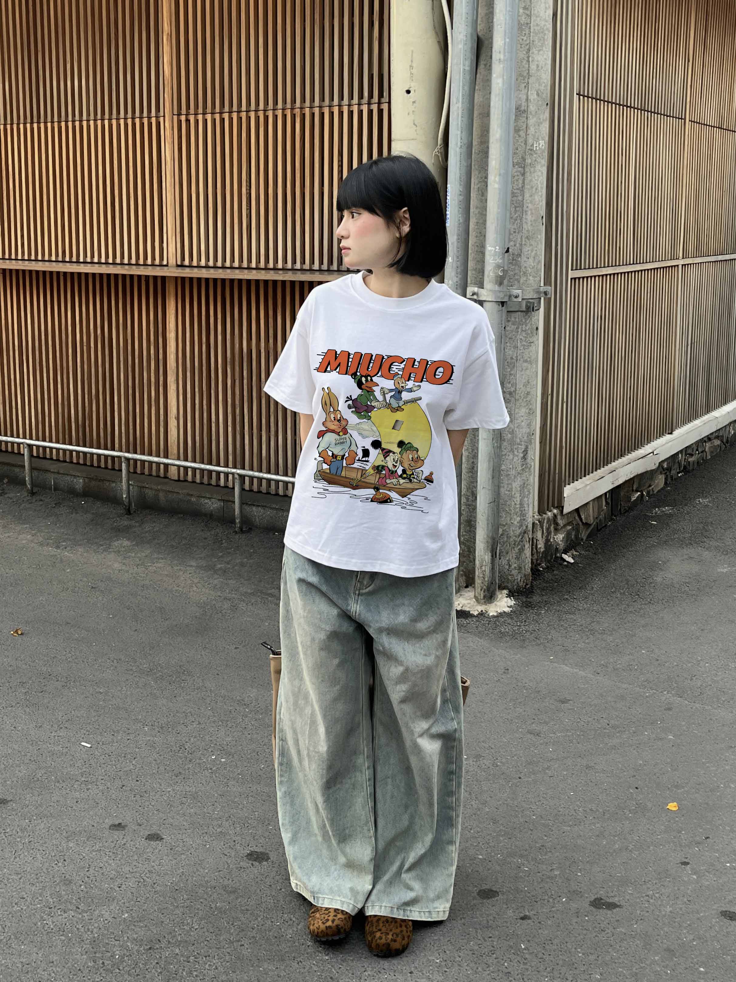 Áo thun boxy hoạt hình 2328 Miucho cổ tròn chất vải cotton 2 chiều cao cấp dày dặn in mix_thumbnail_4