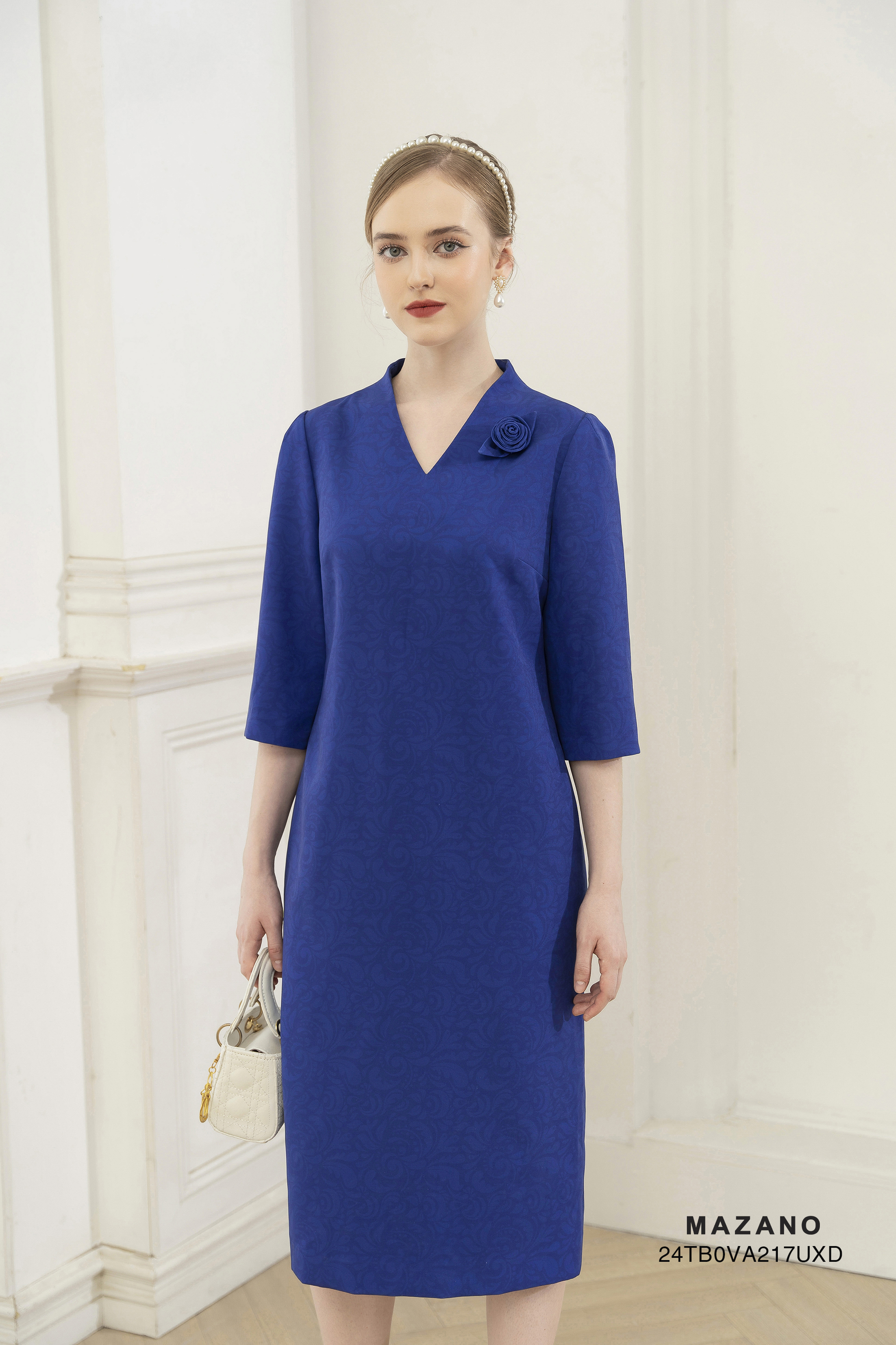 Váy Đầm suông Vải thô dày dặn in họa tiết hoa văn chìm Đính hoa cuốn Vổ V leo Tay lỡ Dài tới bắp chân_thumbnail_2