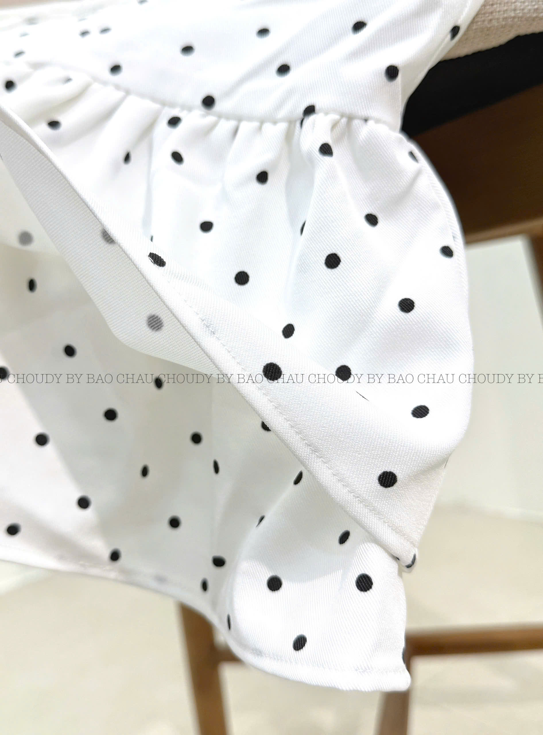 U750 ÁO KIỂU CHẤM BI TRẮNG_thumbnail_5