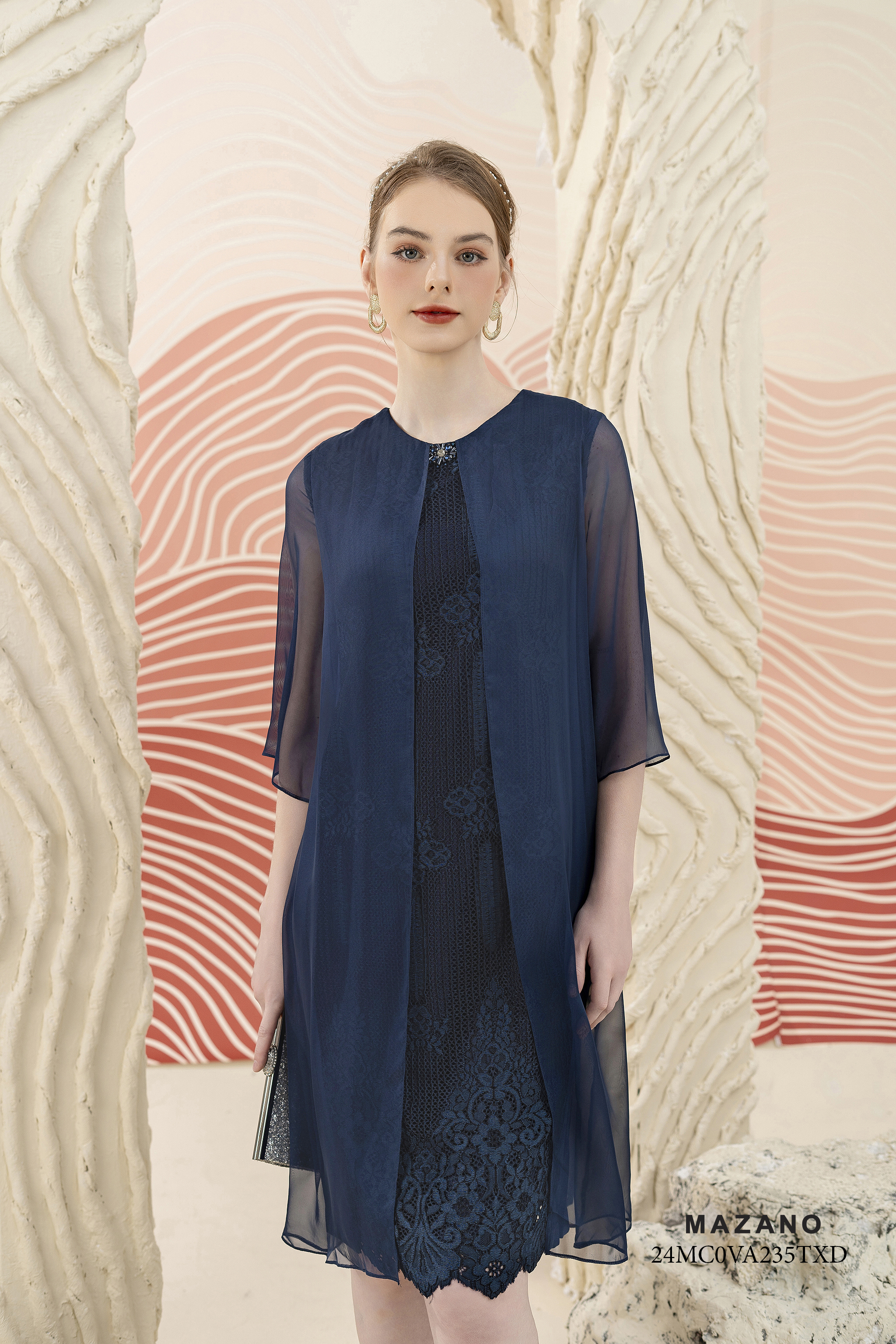 Váy Đầm suông A tà bong phối chất liệu Đính trang trí cổ Cổ tròn Tay lỡ Dài qua gối_thumbnail_4