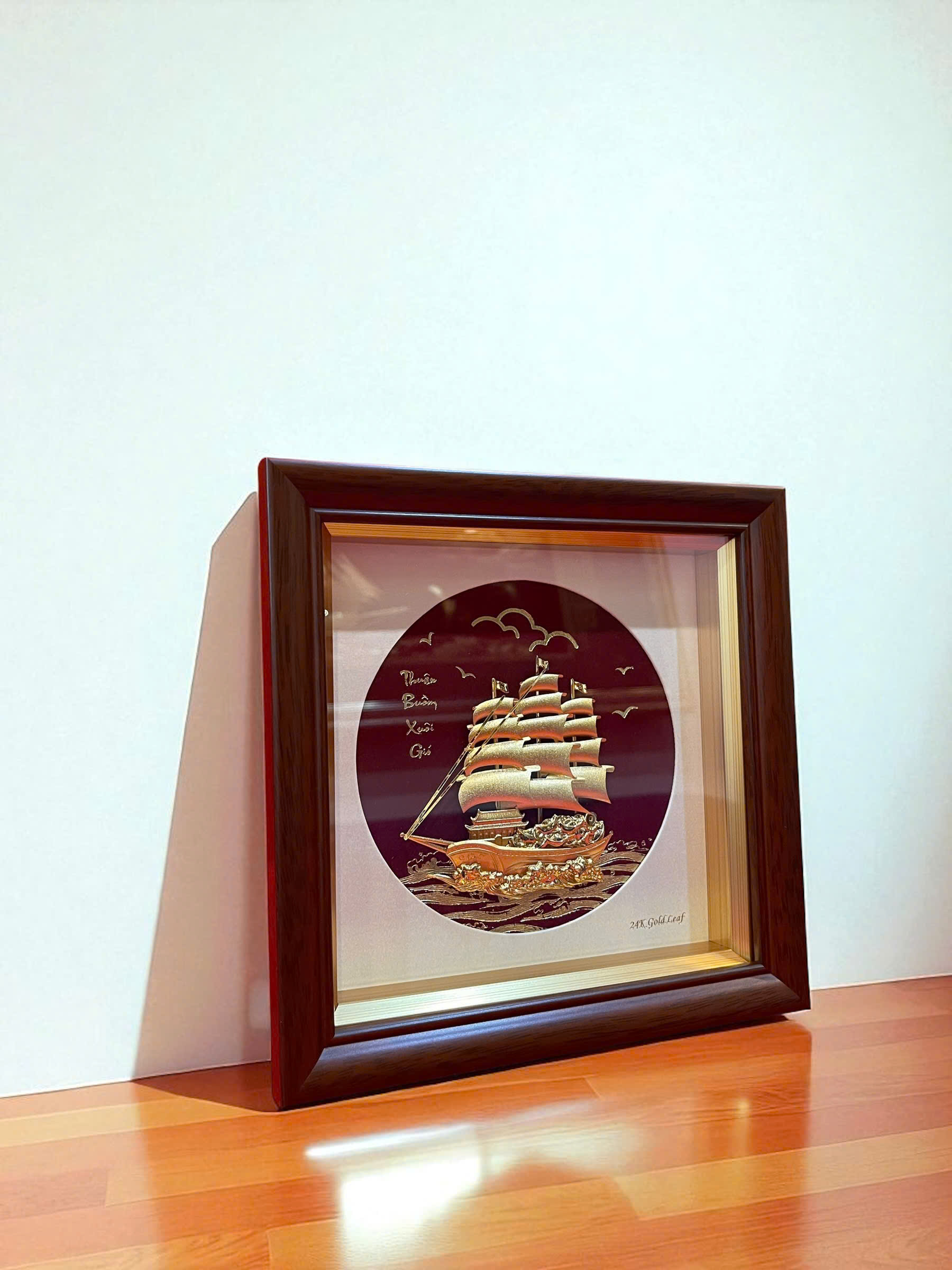 Tranh thuyền thuận buồm xuôi gió 20 cm x 20cm mạ vàng 24k_thumbnail_4