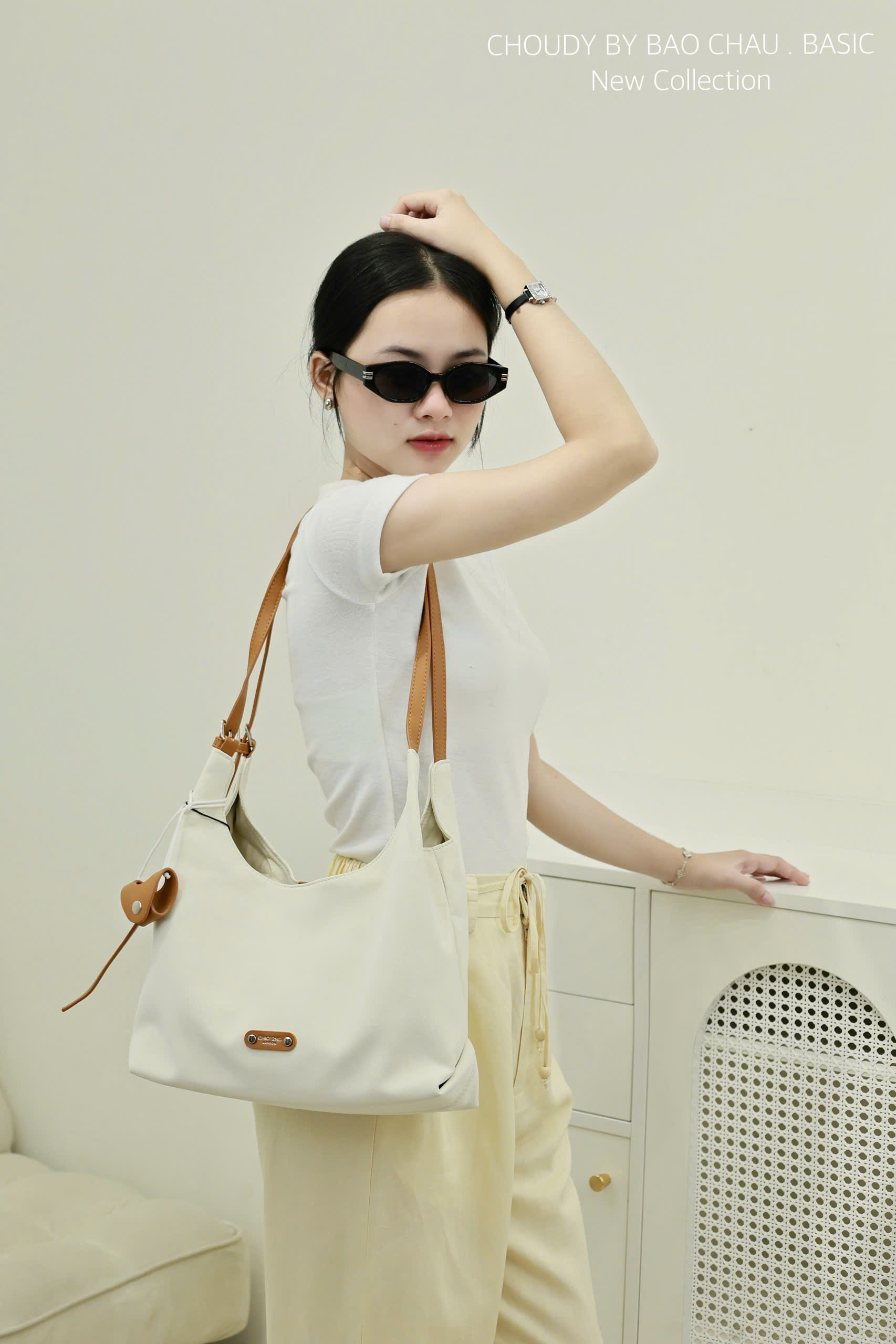 SALE T70 TÚI XÁCH TRẮNG_thumbnail_3