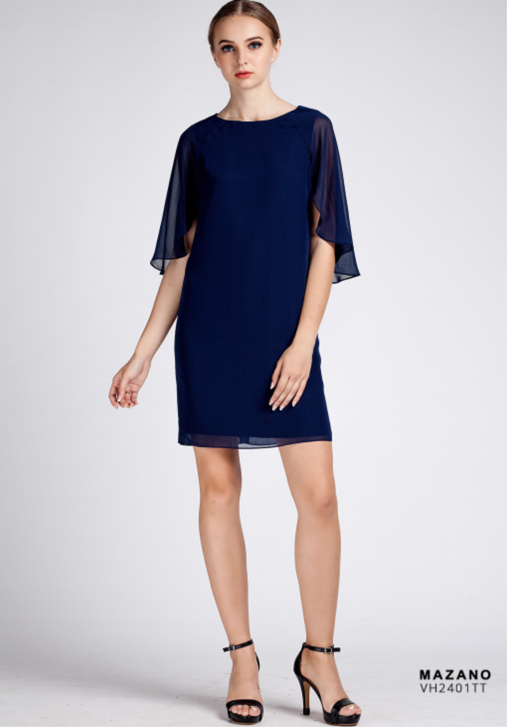 Váy xanh tay cách điệu