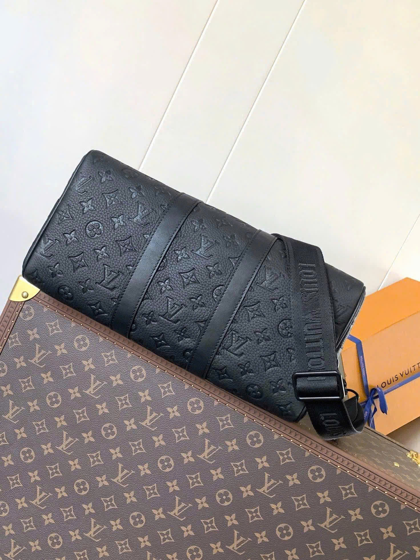 Túi Louis Vuitton Keepall Bandoulière 35 vân chìm_thumbnail_2