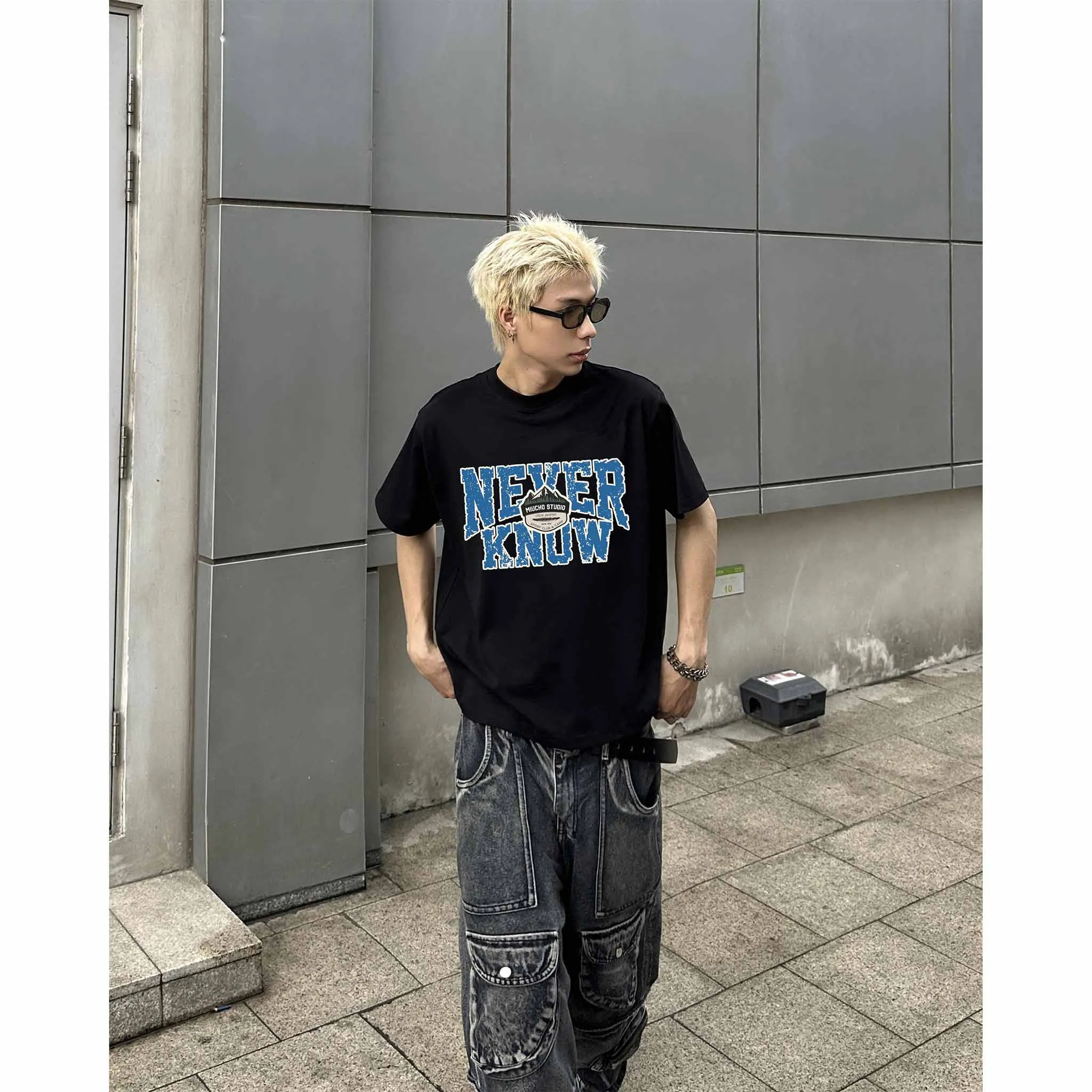 Áo thun boxy cặp đôi street style 2551 Miucho vải cotton thoáng mát tay ngắn cổ tròn in mix_thumbnail_2