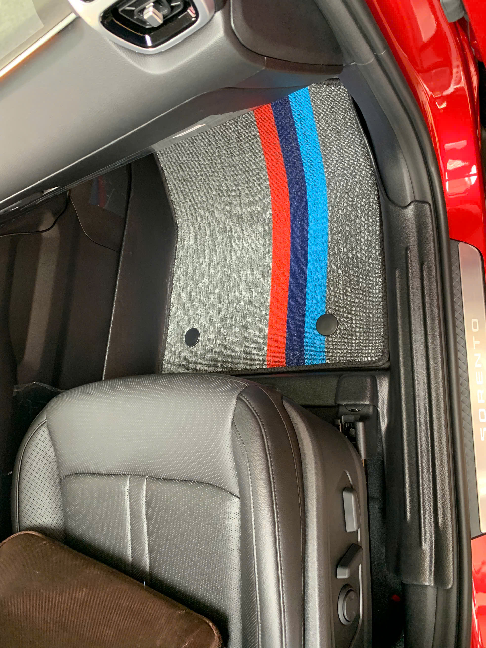 Thảm Lót Sàn Ô Tô TPE Nhựa Đúc Kia Sorento_thumbnail_6