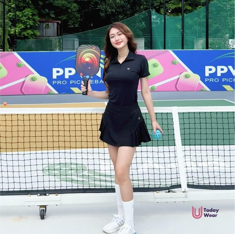 Áo Lia đen mix chân váy Elly đen