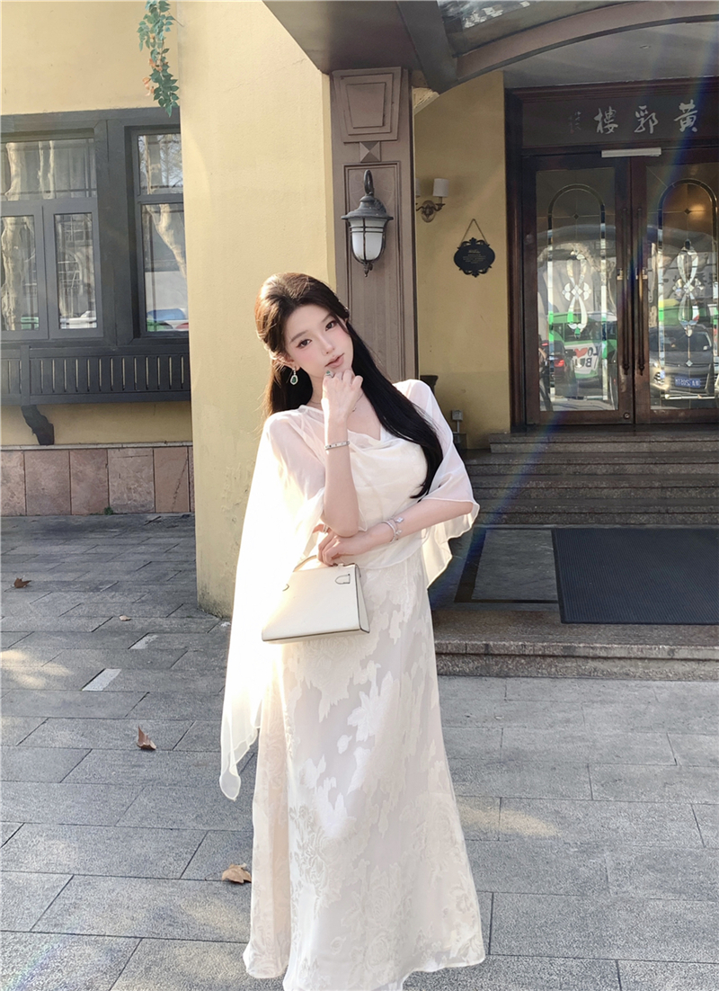 Váy Dài 2 Lớp Lụa Hoa Tiết – Set Cardigan Dây Thanh Lịch_thumbnail_5