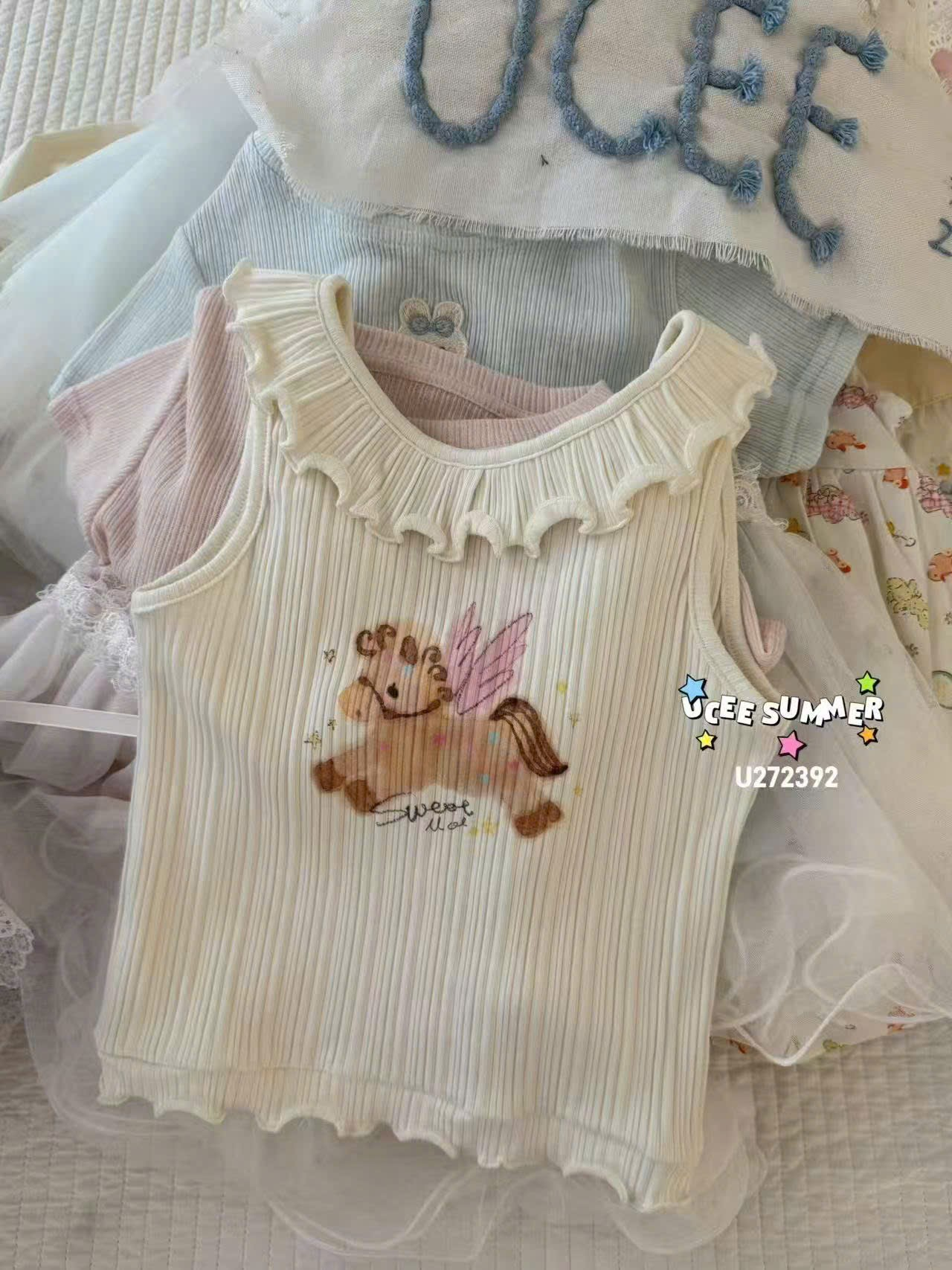 D113 - 272392 - Áo ba lỗ cổ bèo thun gân hoạ tiết ngựa xinh UCEE