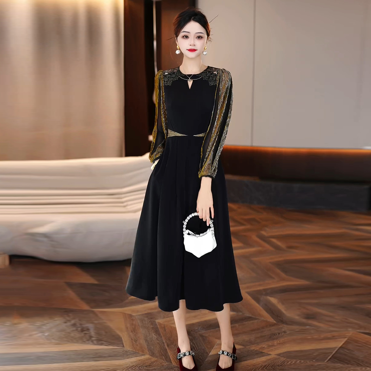 16564-Đầm xòe đen dự tiệc tay phối tay ren kim tuyến (thun poly 2 da, ren kim tuyến)_thumbnail_1