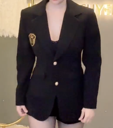 Áo Vest 2 Cúc Logo Ngực_thumbnail_4