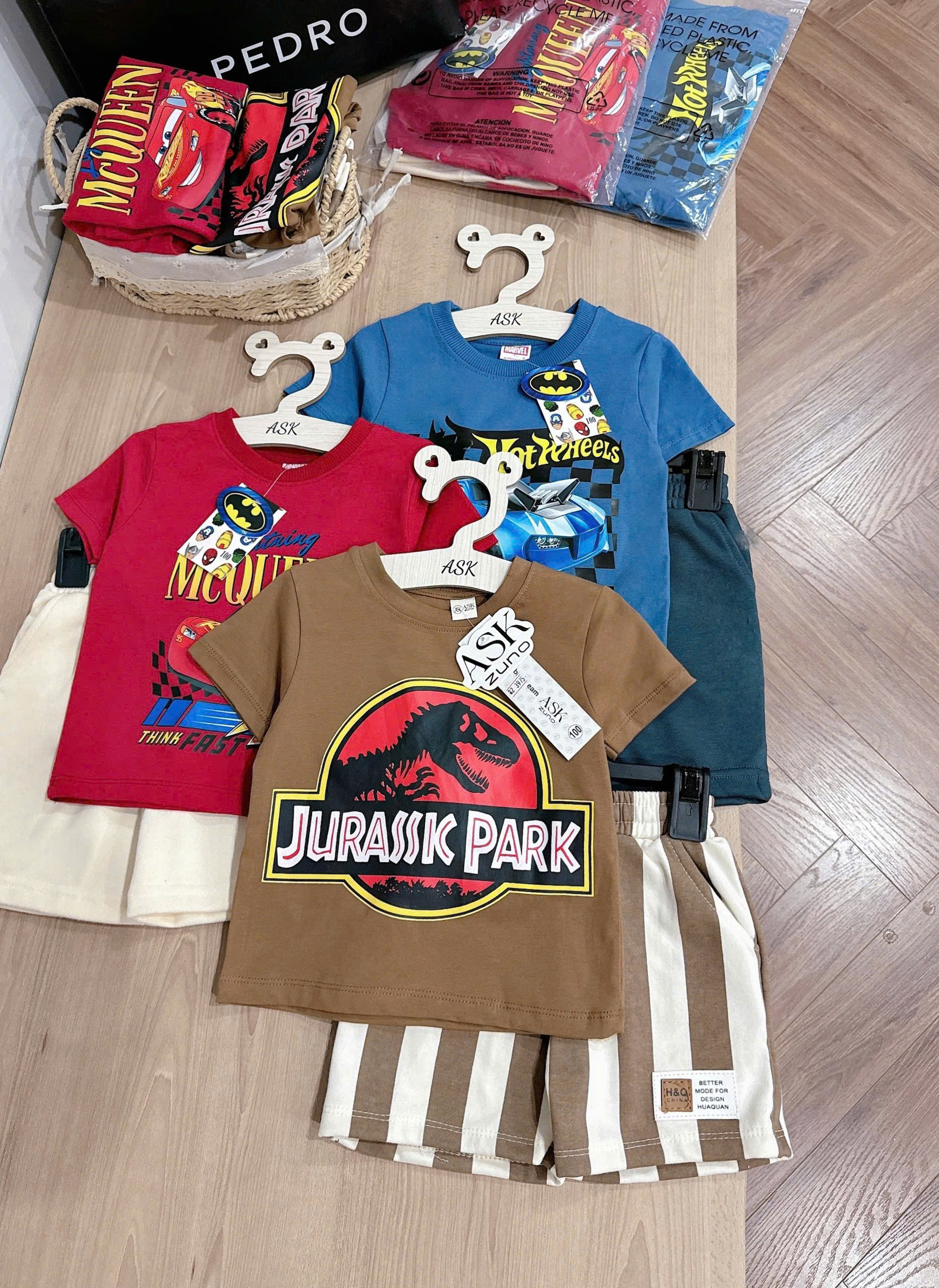 E61 BỘ CỘC CHỮ HÌNH Ô TÔ VÀ KHỦNG LONG- A117.1496_thumbnail_2