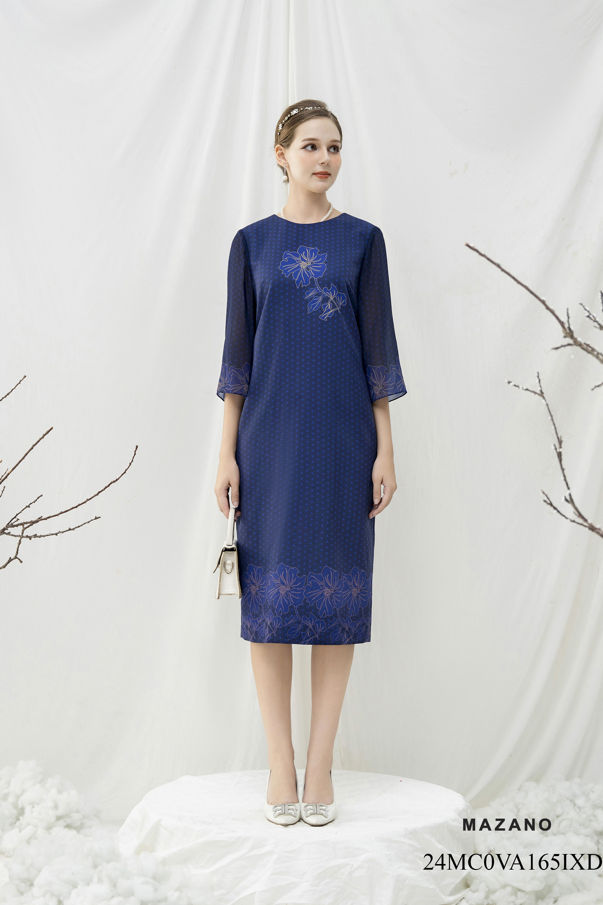 Đầm Suông Vải thô mỏng Hoạ tiết hoa in hoa chìm bố cục  Cổ tròn Tay lỡ Dài đến bắp chân VA165IXD_thumbnail_0