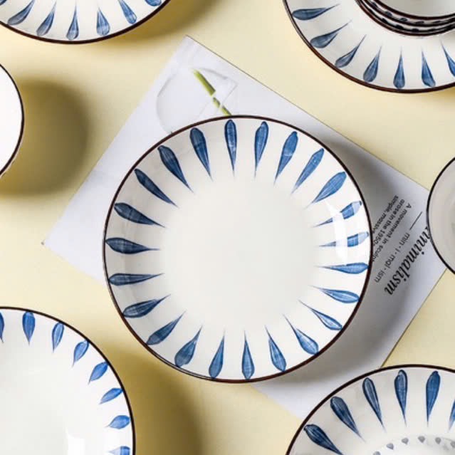 ĐĨA TRÒN HÌNH LÁ