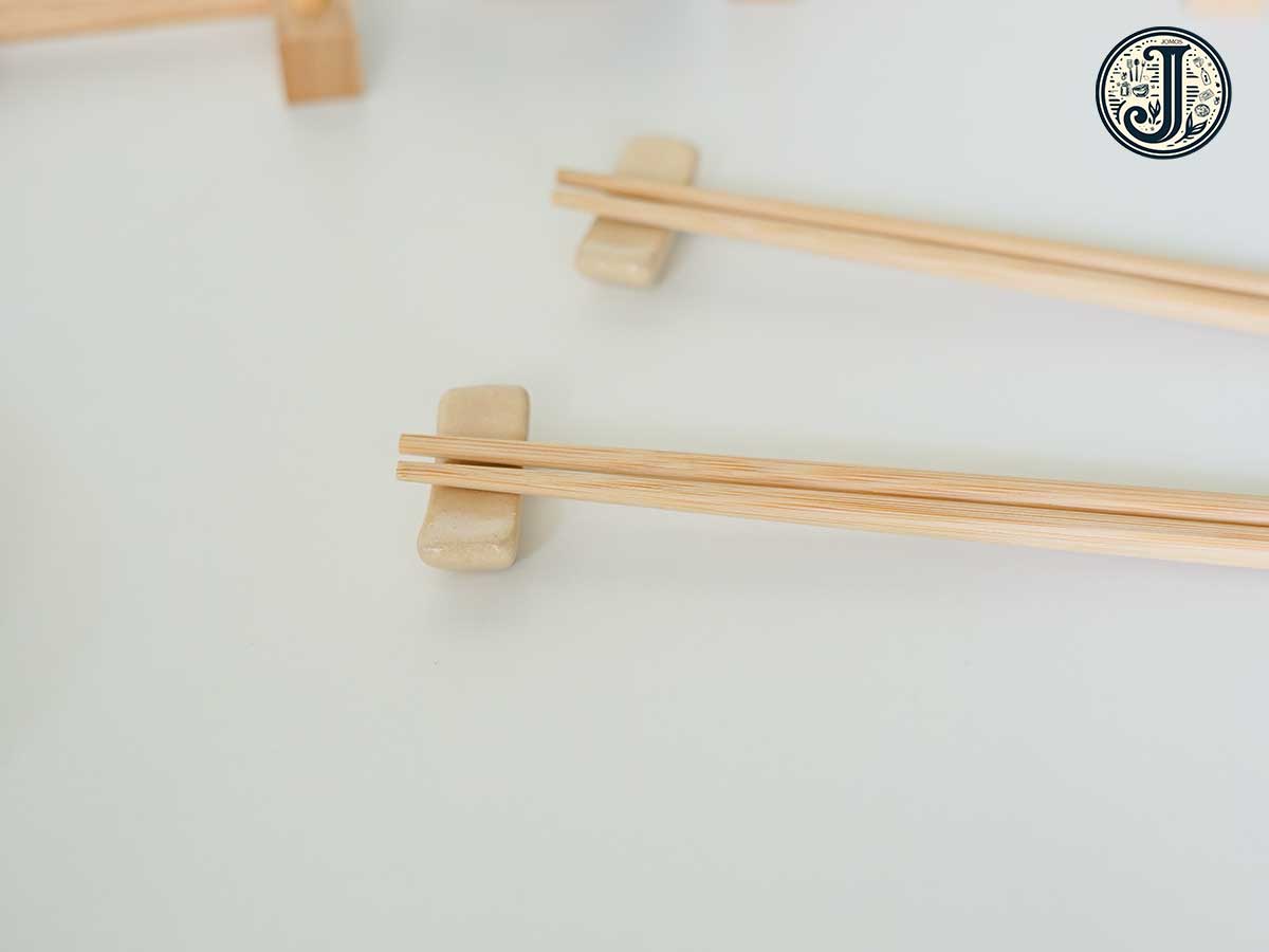 Combo 10 gác đũa gốm màu kem J000345