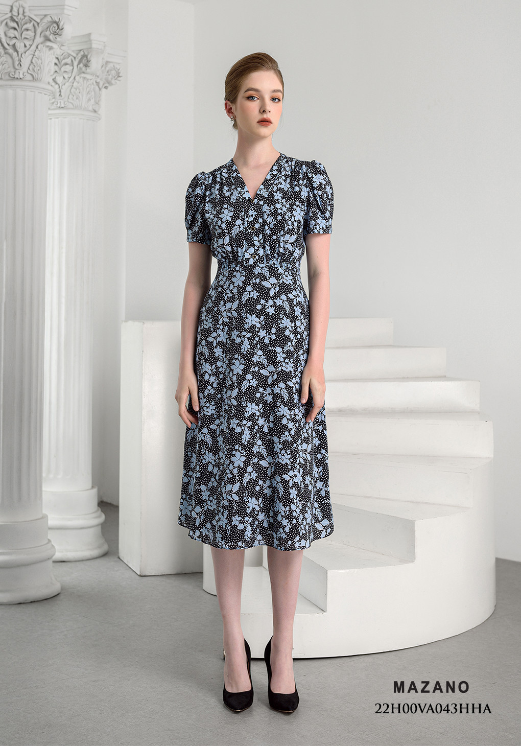 Đầm xanh họa tiết cổ tim xòe chân rủ_thumbnail_3