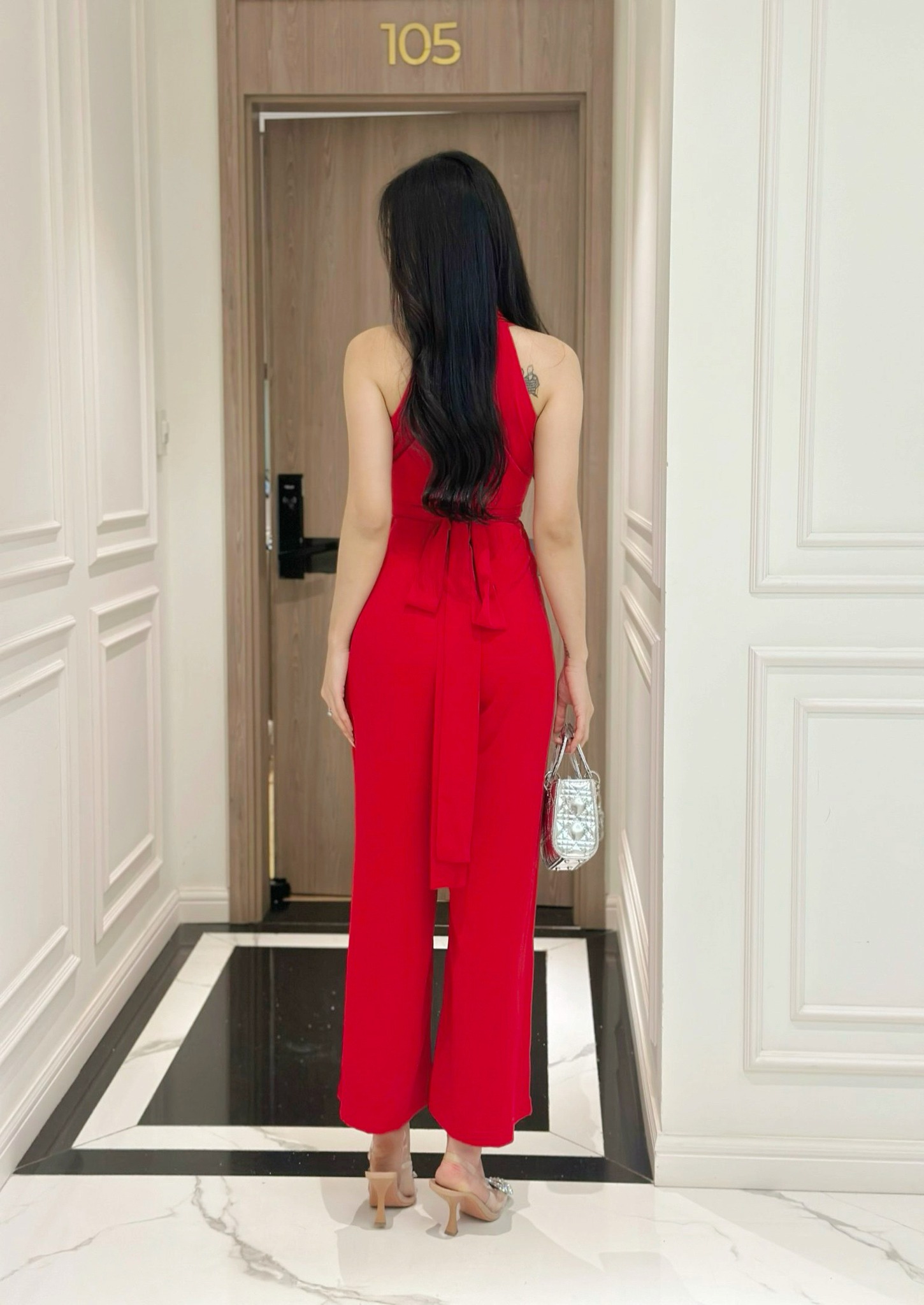 Jumpsuit thiết kế kiểu cổ yếm cột eo cá tính_thumbnail_17