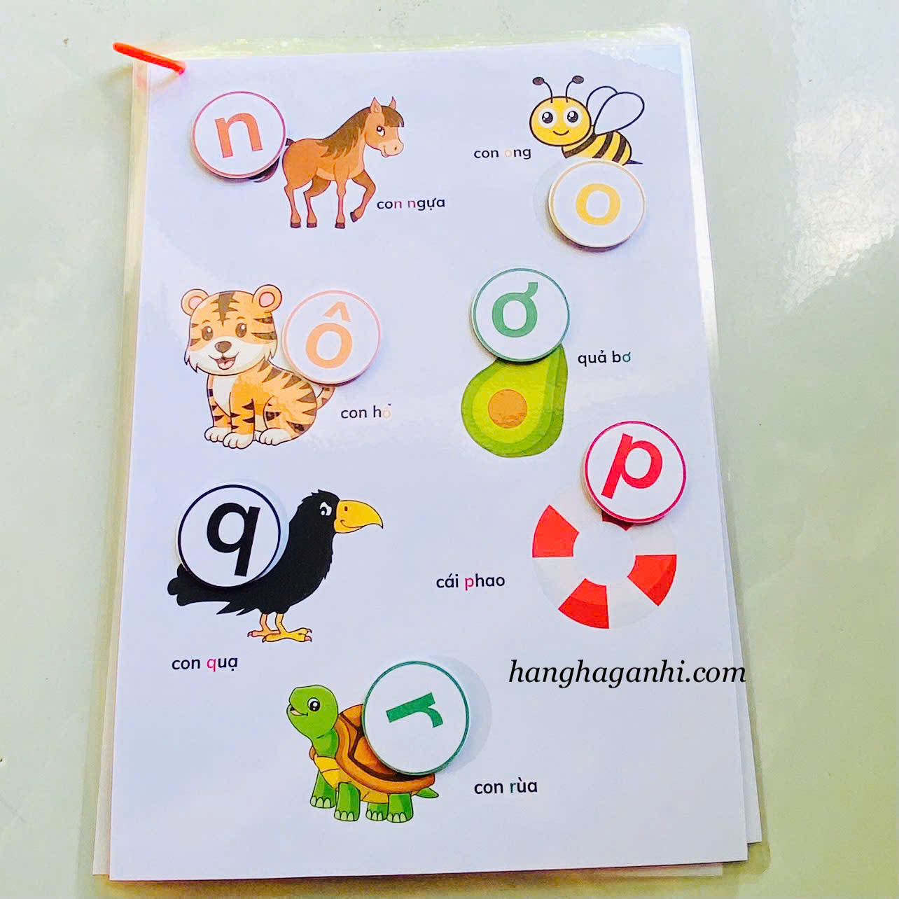 Sách tương tác bóc dán Bảng chữ cái Tiếng Việt_thumbnail_2