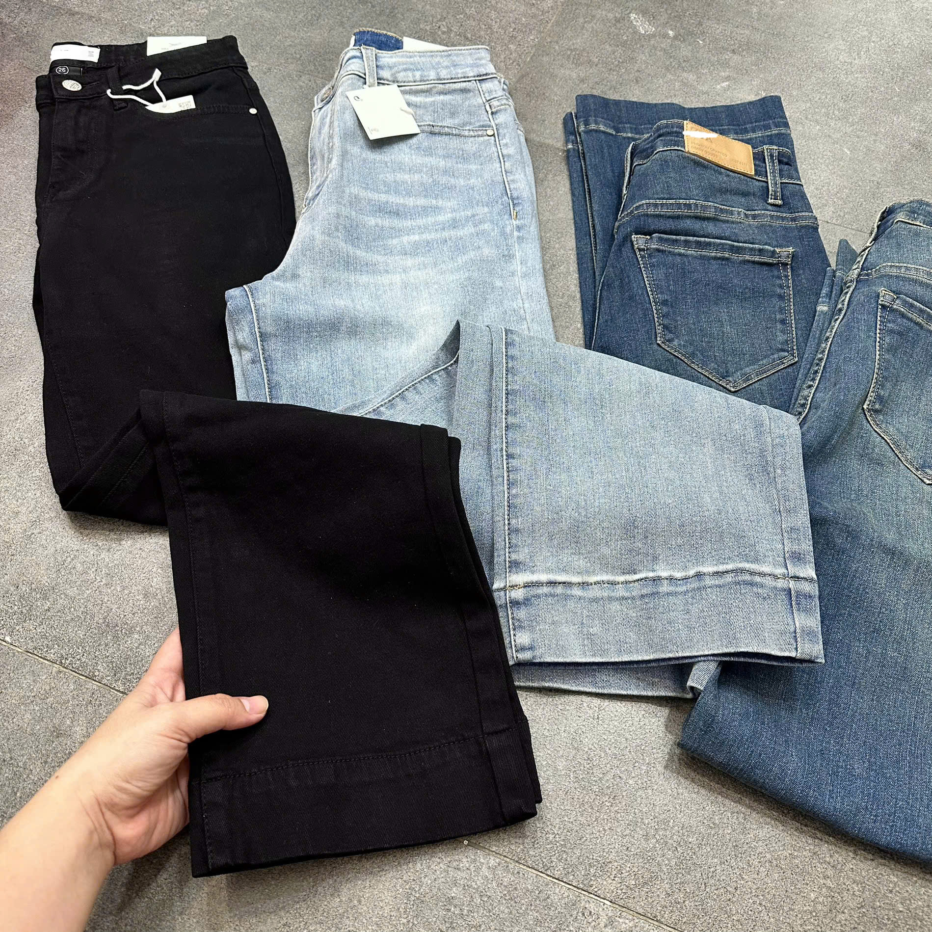 JEAN ỐNG ĐỨNG ZARA MÀU TRUNG_thumbnail_4