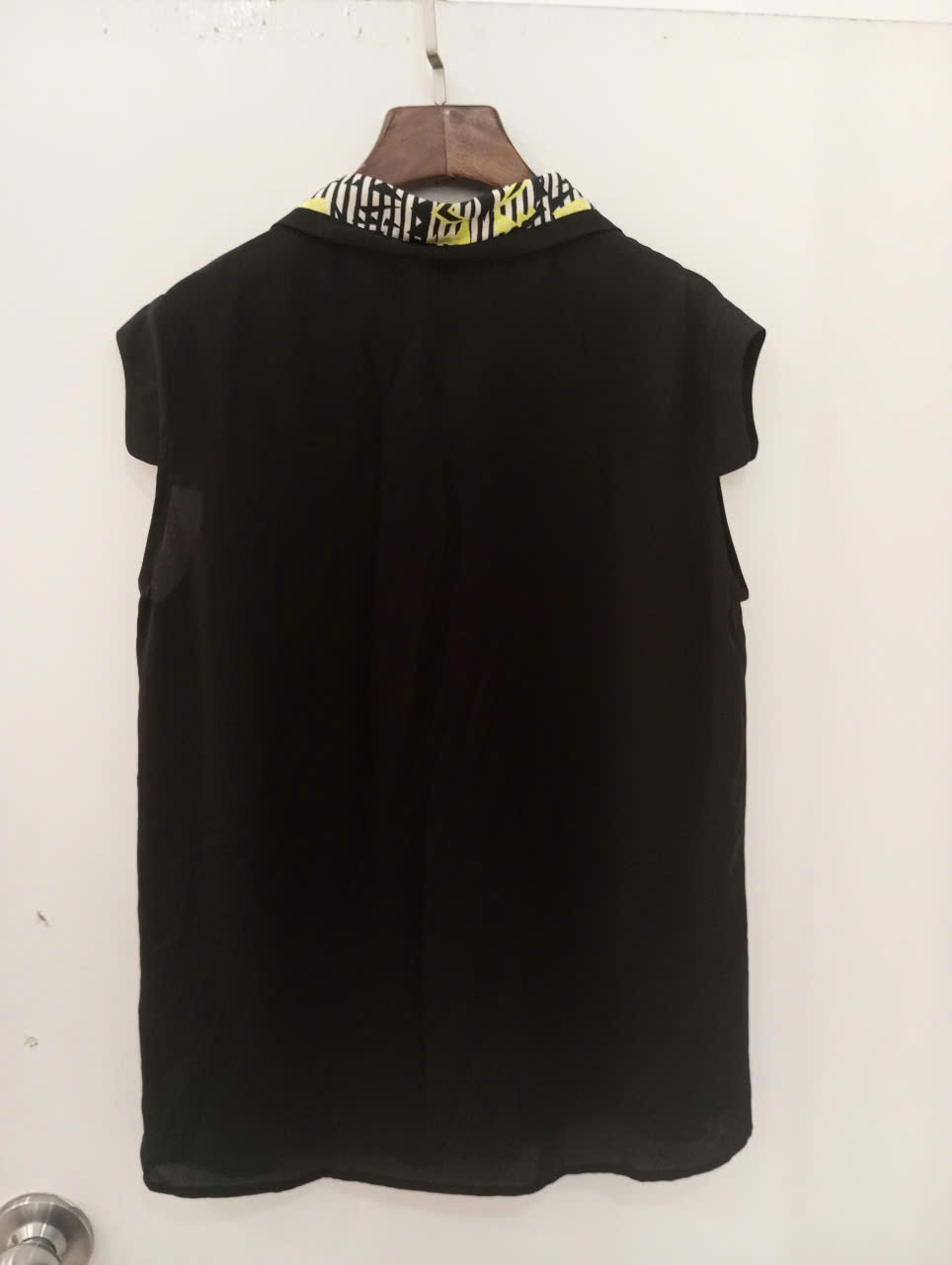 Áo sơ mi màu đen_thumbnail_1