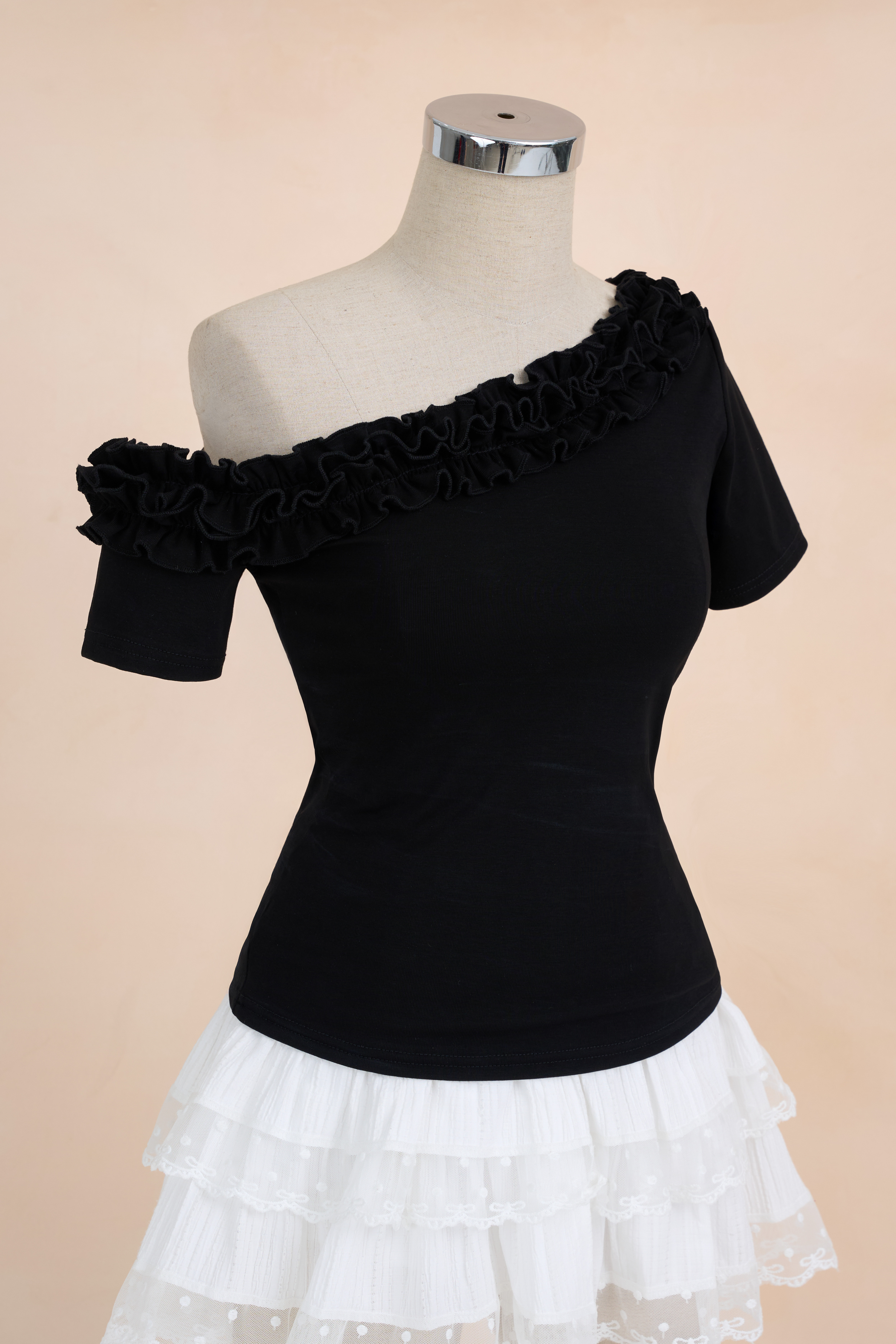 Áo Trễ Vai Viền Bèo Trơn_thumbnail_2