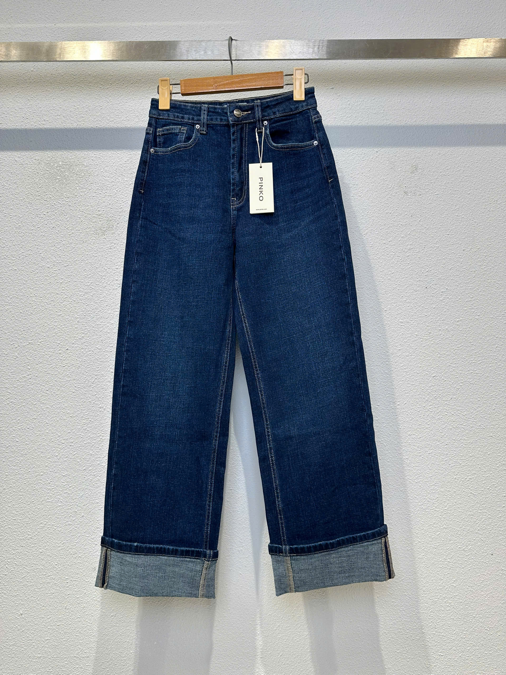 QUAN JEAN PINKO_thumbnail_7