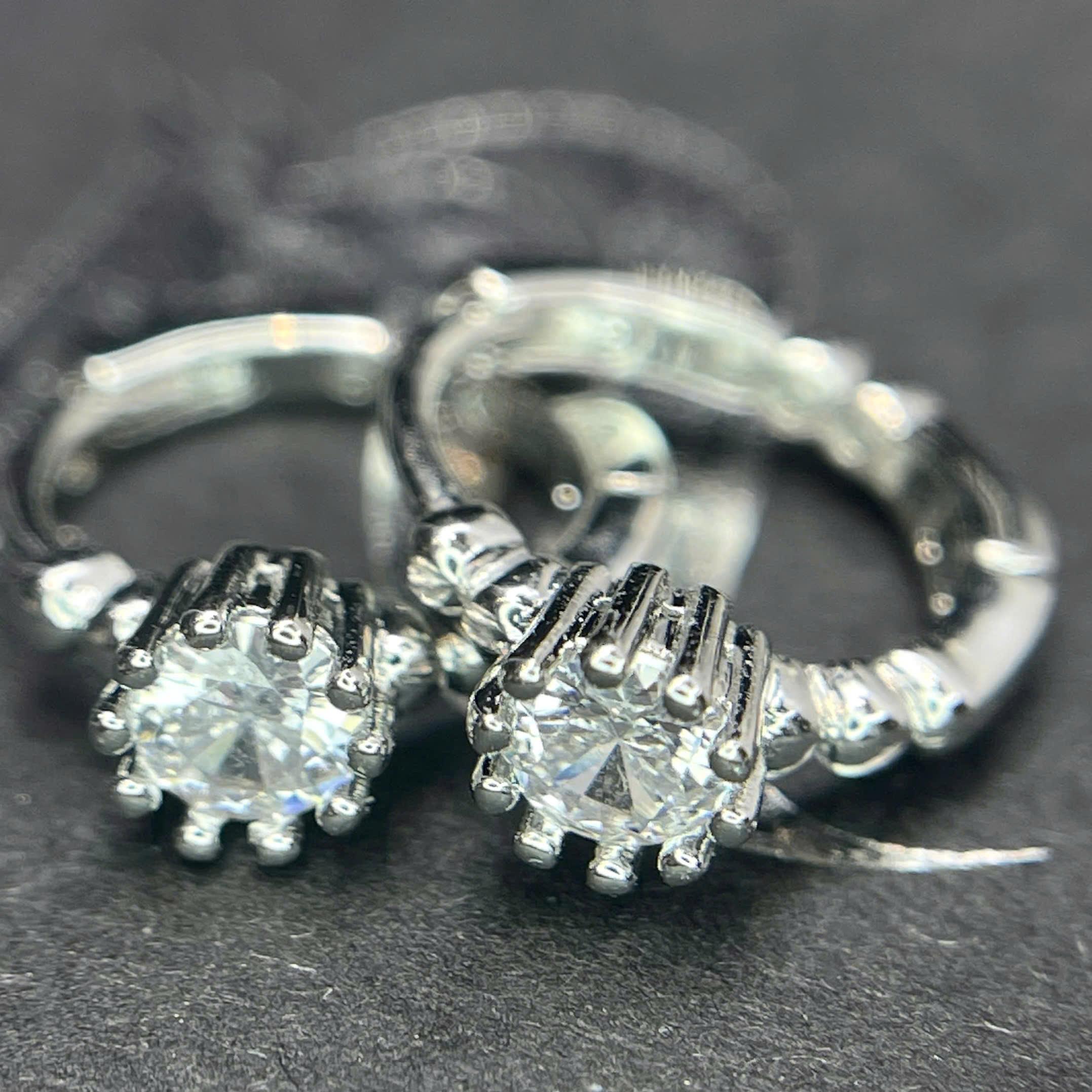 Khuyên vòng kiểu hạt đá trắng size 10_thumbnail_3