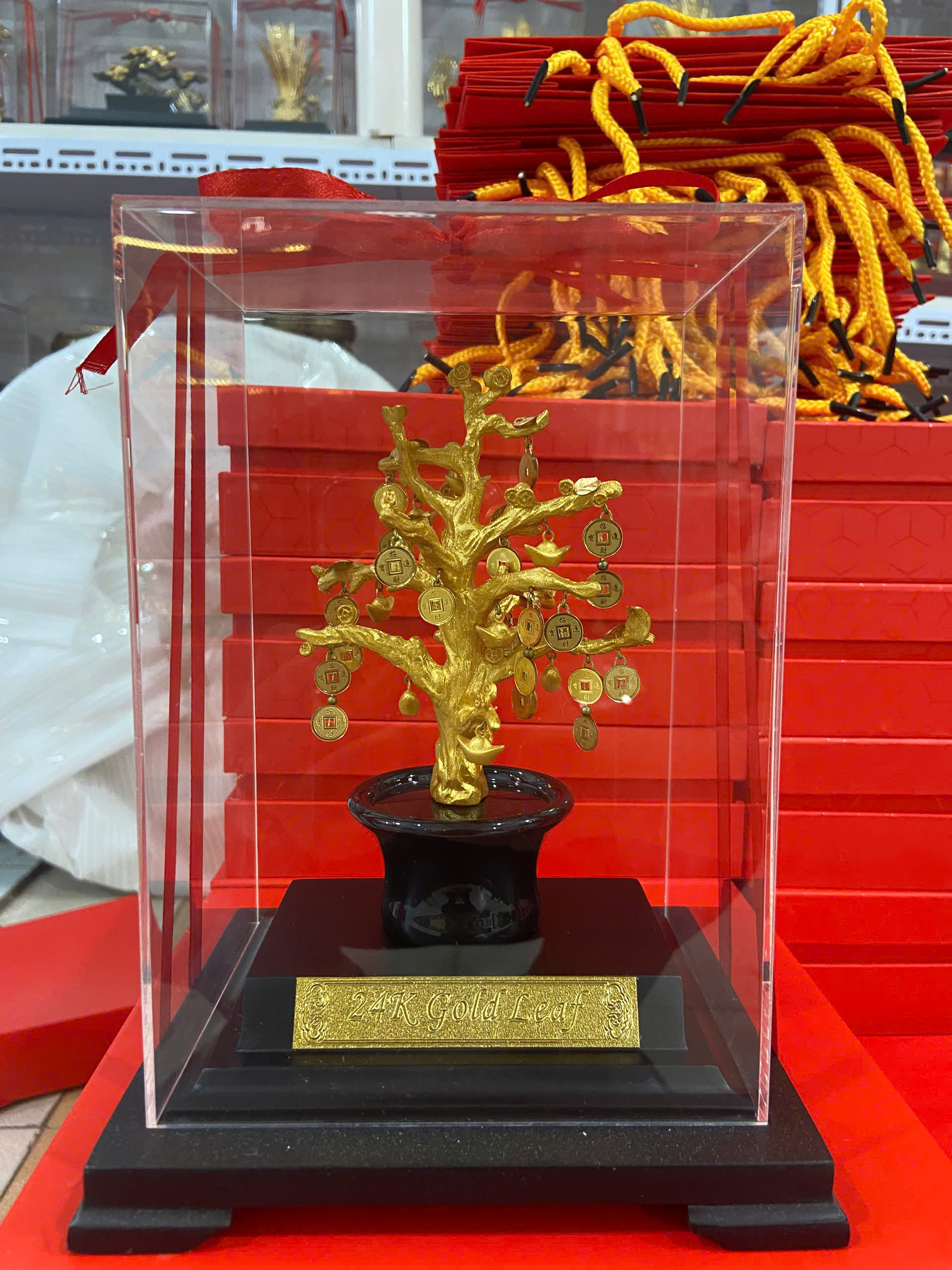 Chậu Cây Tài Lộc Phong Thủy mạ  Vàng 24k 17x14x22cm     