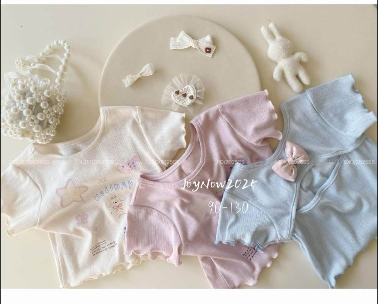 (A6) Áo thun cổ tròn hở lưng hoạ tiết đáng yêu mẫu hè 2025_thumbnail_1