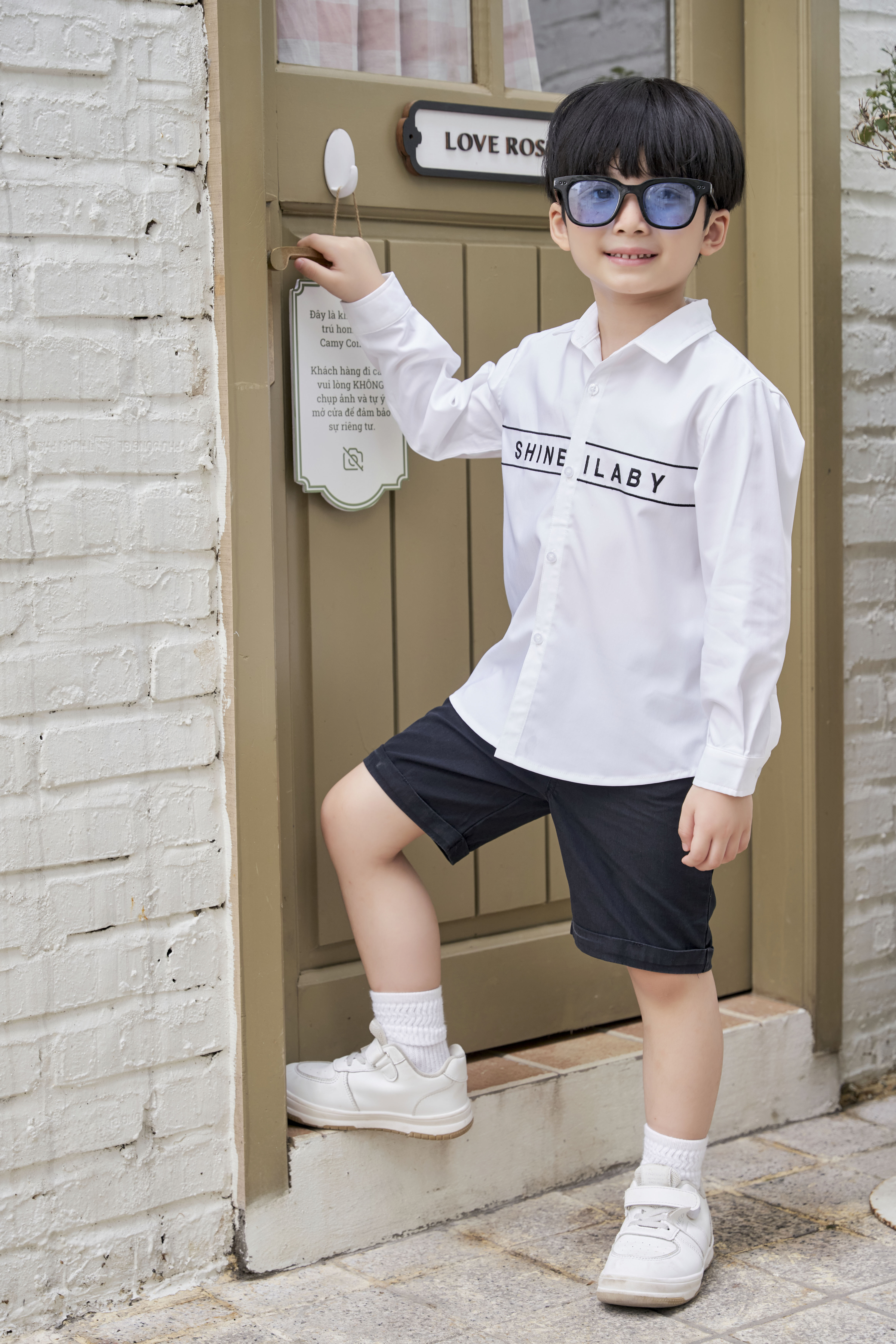 Sơ mi dài tay thêu "SHINE ILABY"