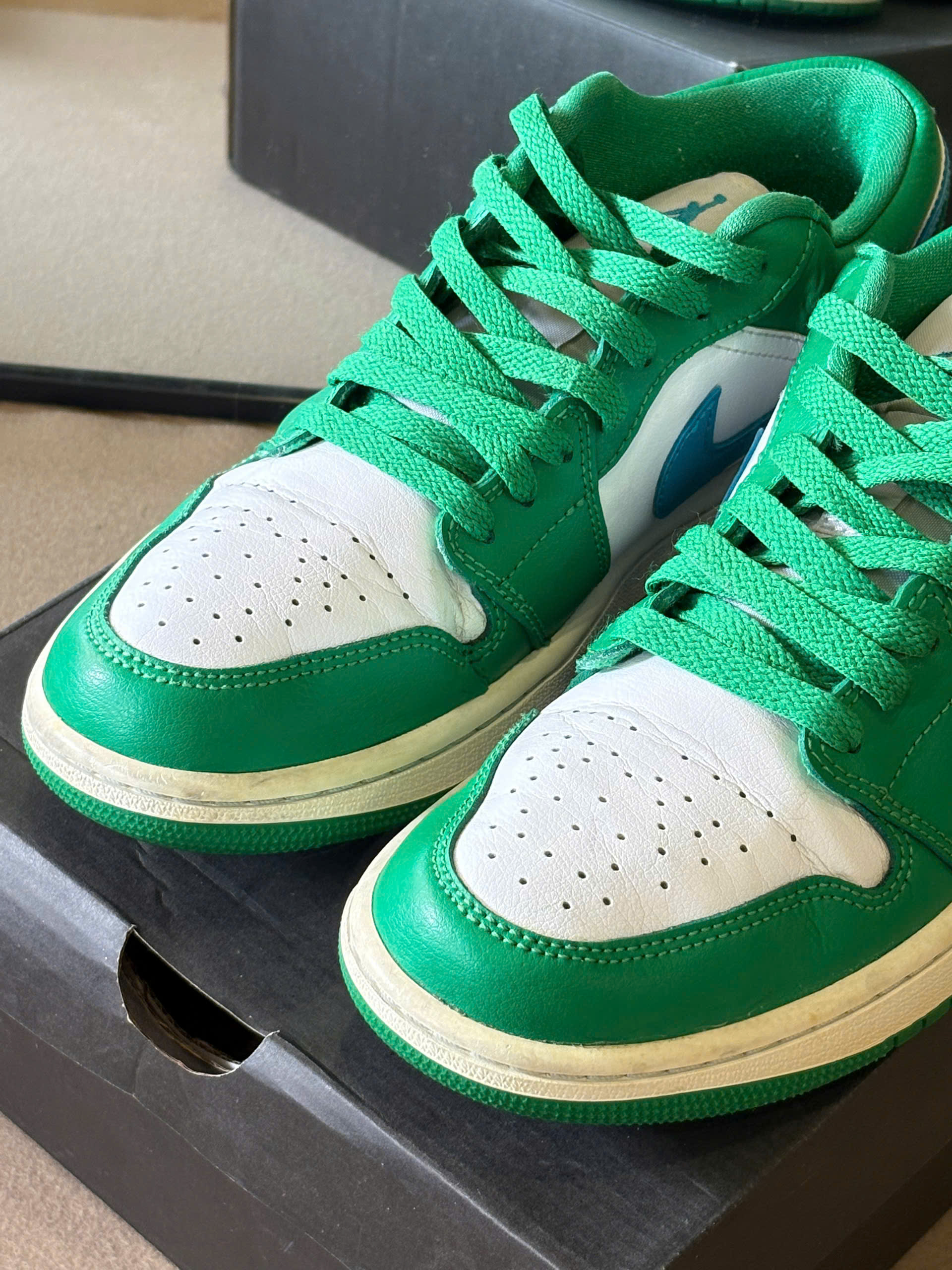 Nike Air Jordan 1 Low ‘Lucky Green’ DC0774-304_thumbnail_5