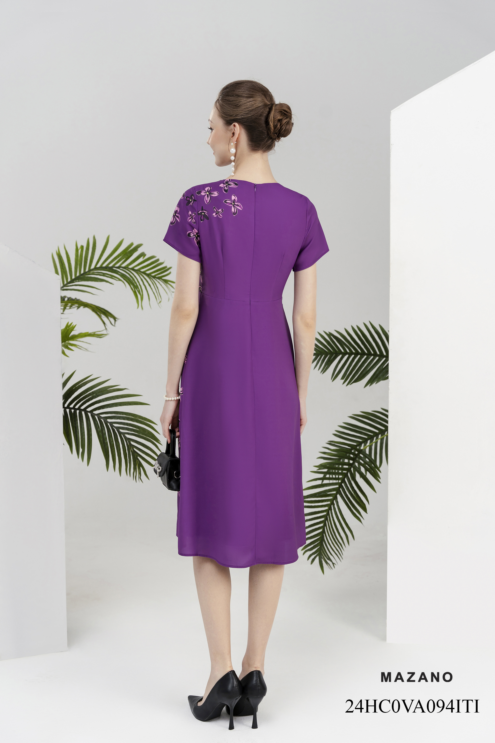 Đầm ôm chân rủ họa tiết in_thumbnail_3