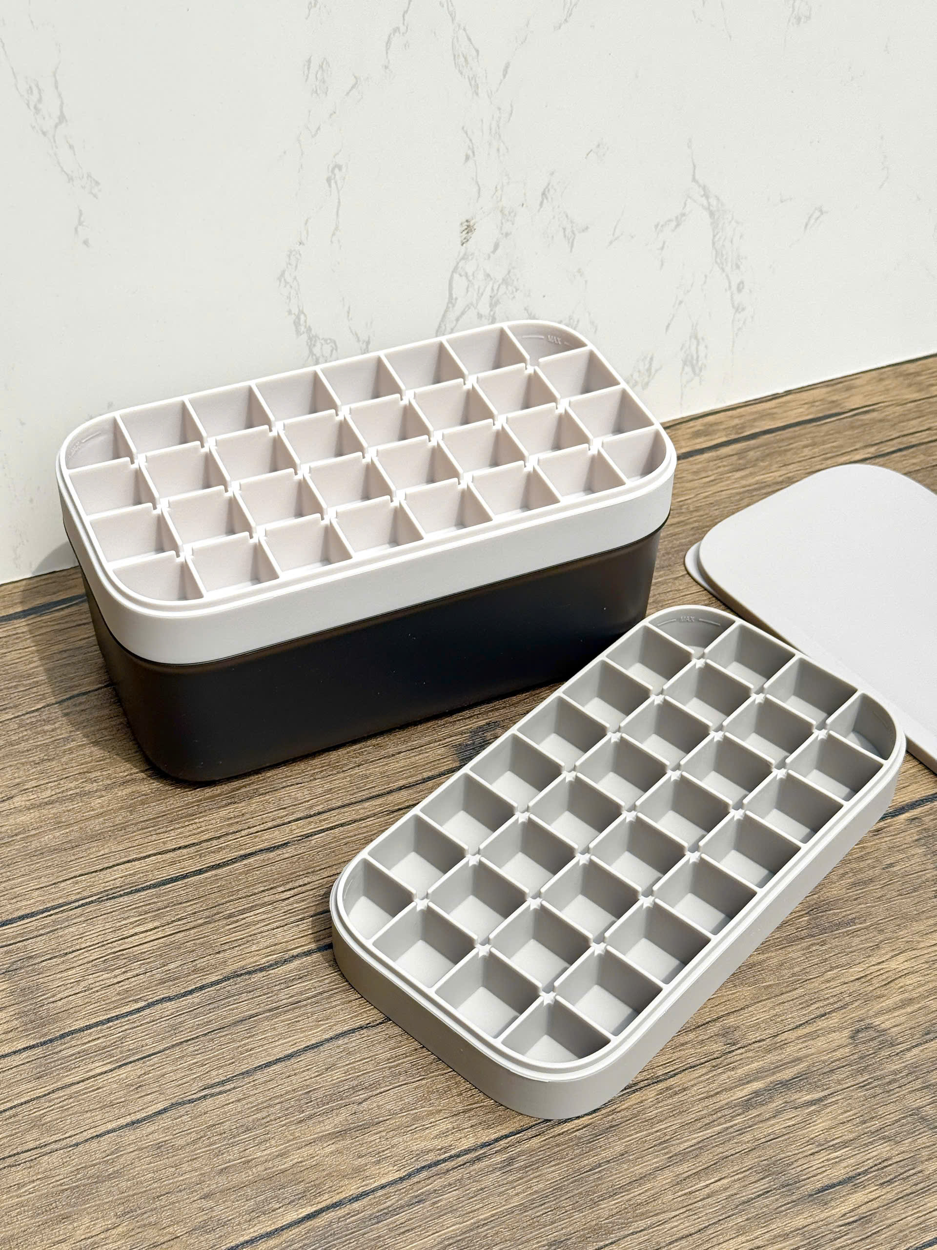 Hộp 2 Khay Đá Silicon Có Nắp Đậy & Khay Trữ Đá Mirai_thumbnail_10