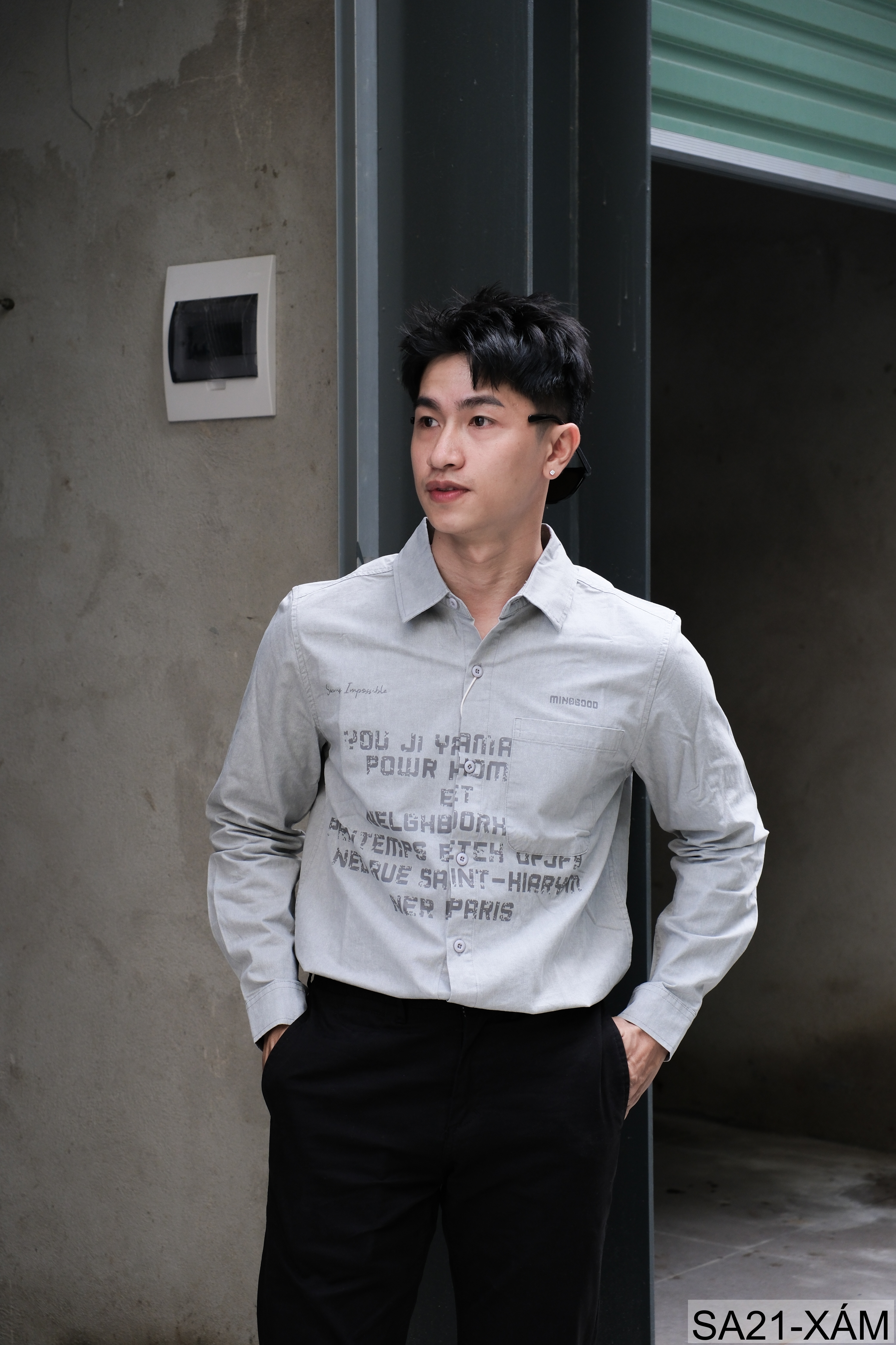 SA21 - Áo sơ mi nam dáng rộng phong cách Nhật Bản, cổ bẻ, tay dài, họa tiết chữ, chất cotton mềm mại_thumbnail_3