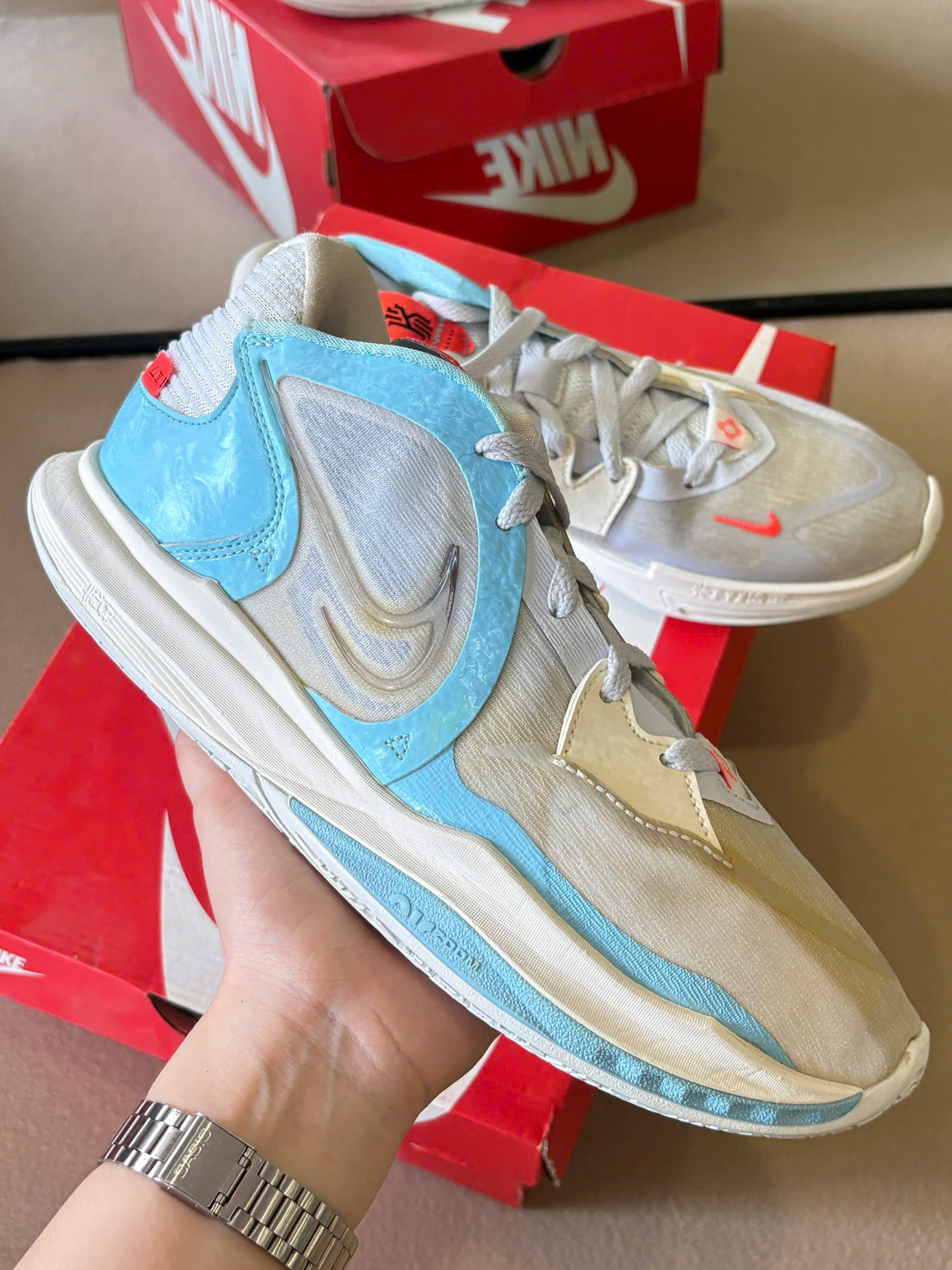 Nike Kyrie Low 5 EP ‘Football Grey’ DJ6014-003_thumbnail_0