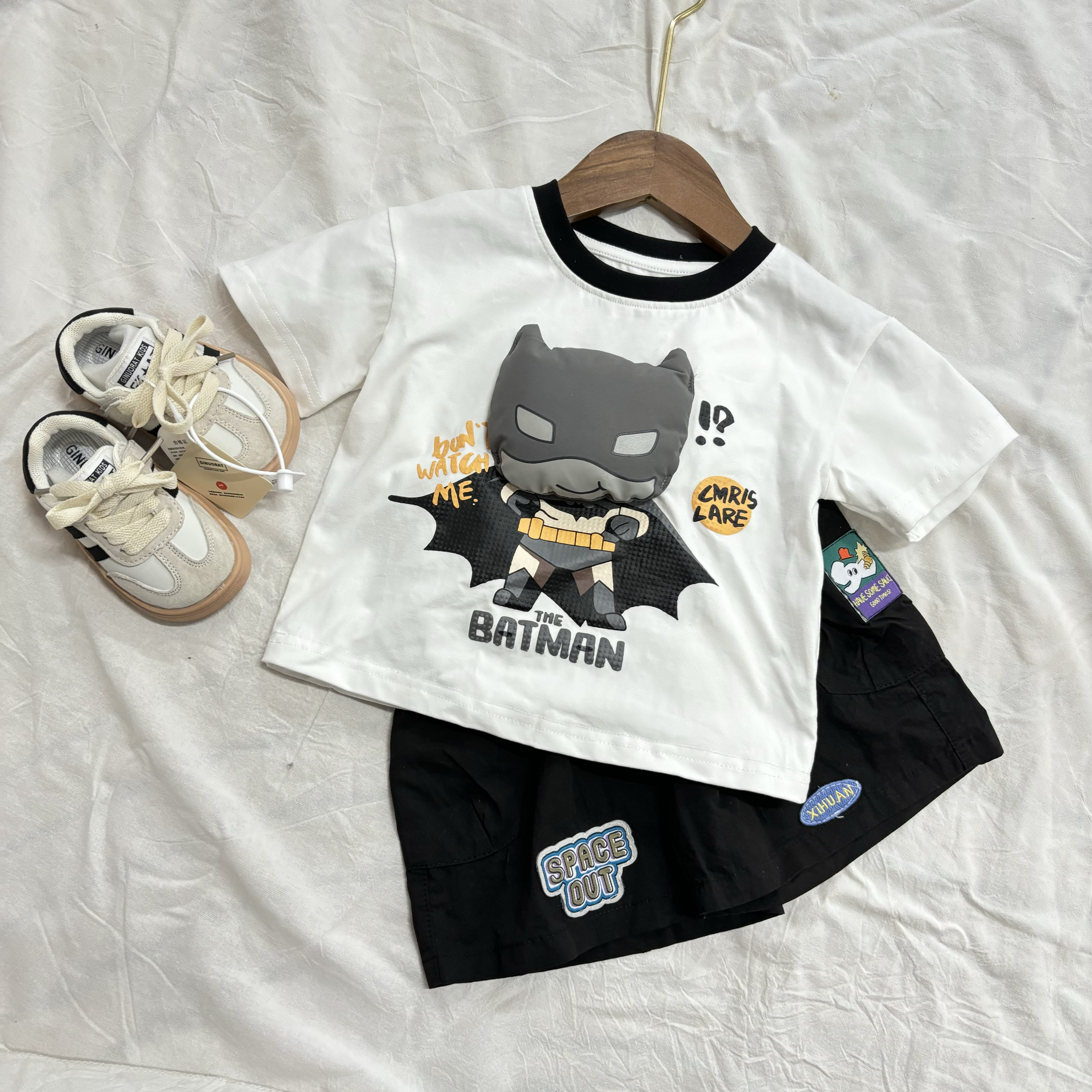 (A22) Áo thun trắng phối cổ đen hình Batman thời trang bé trai mẫu hè 2025 QCCC_thumbnail_7