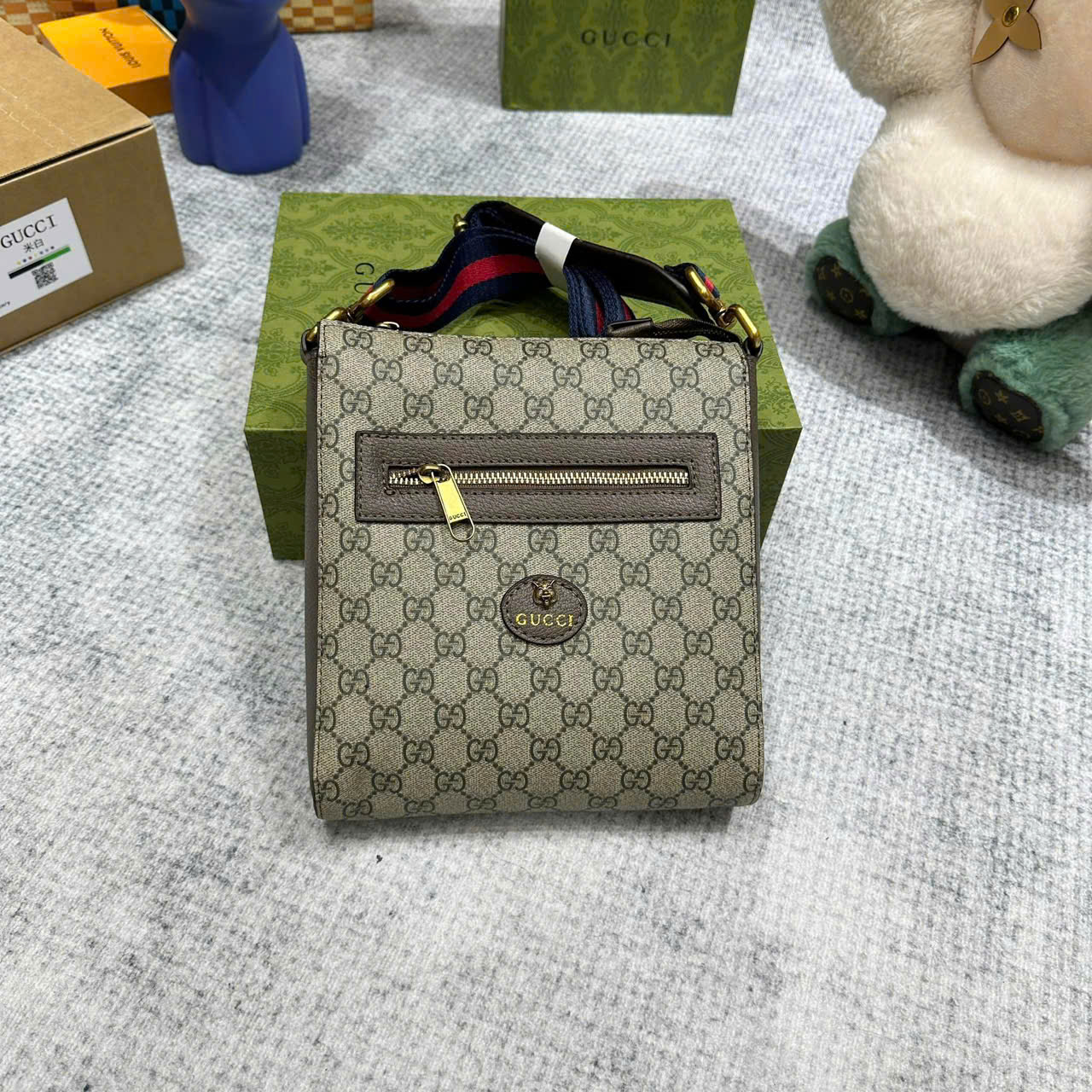 Túi Đeo Chéo Gucci GG Supreme Messenger Bag_thumbnail_9