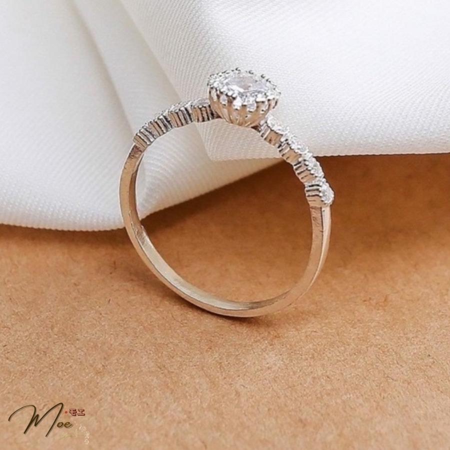 N52 - Nhẫn cầu hôn ổ đá tròn viền đá lượn sóng_thumbnail_1