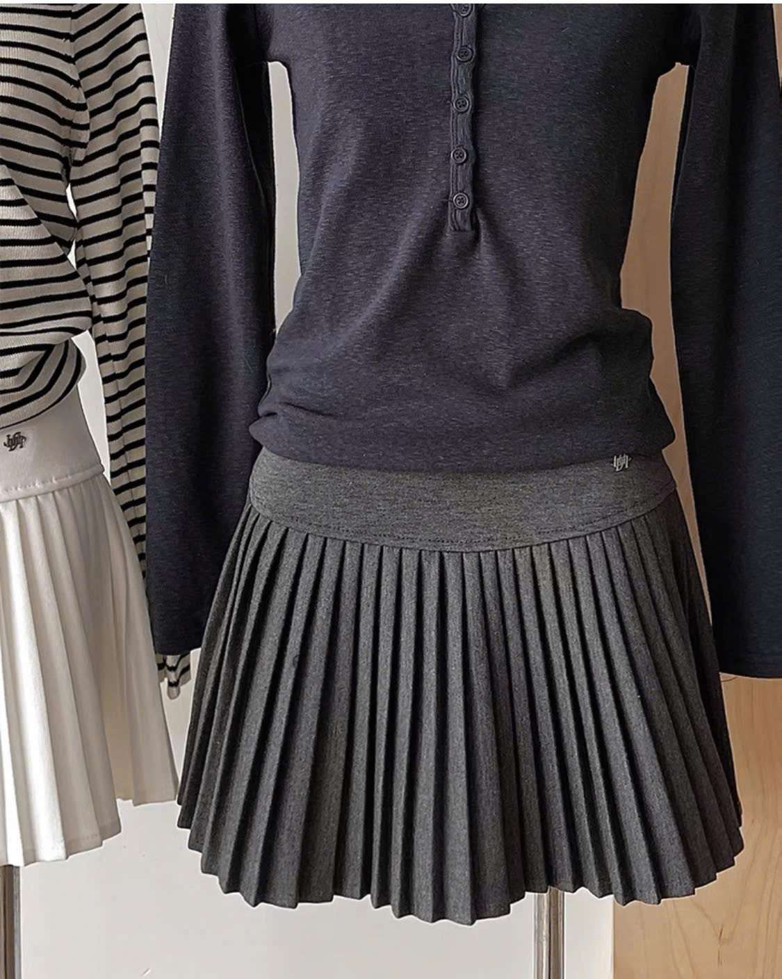 HS98 Chân váy thun xám