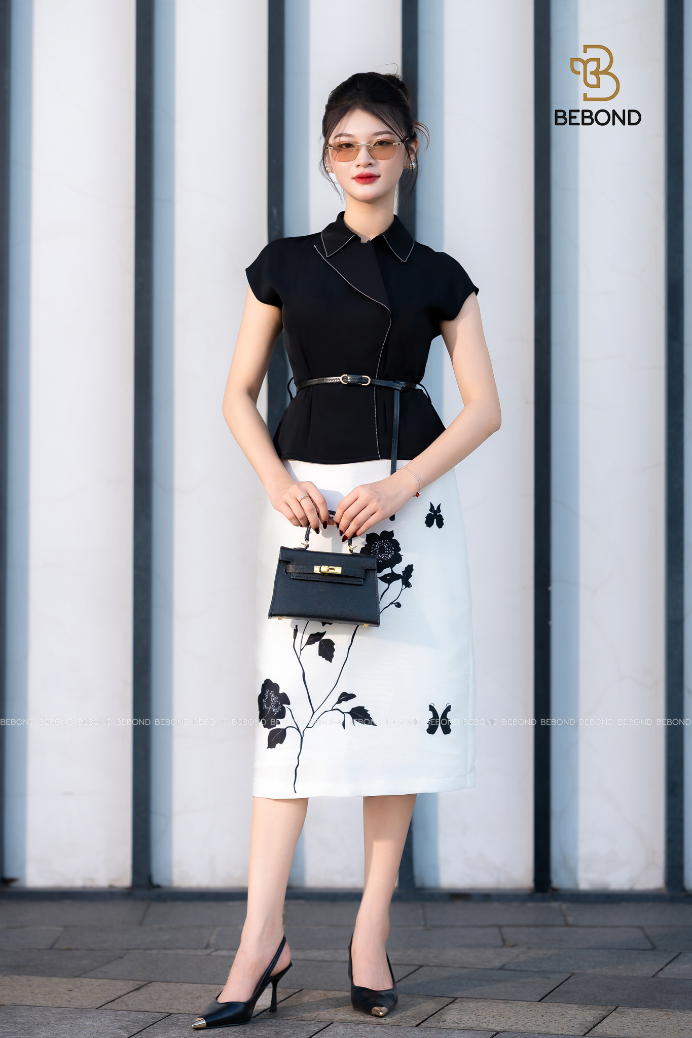 Set áo tay hến, chân đầm in hoa IVORY màu ĐEN