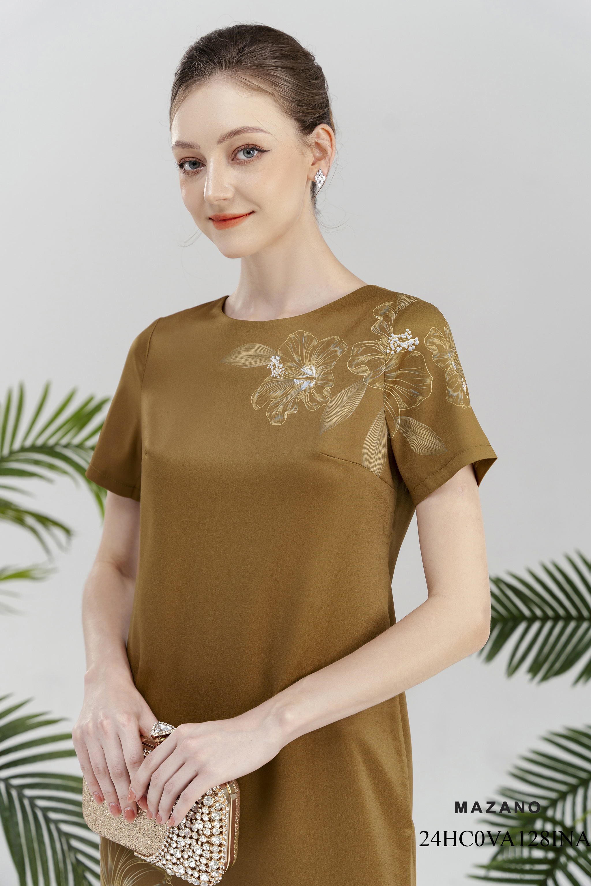 Đầm suông nâu, vải lụa họa tiết in bố cục_thumbnail_4